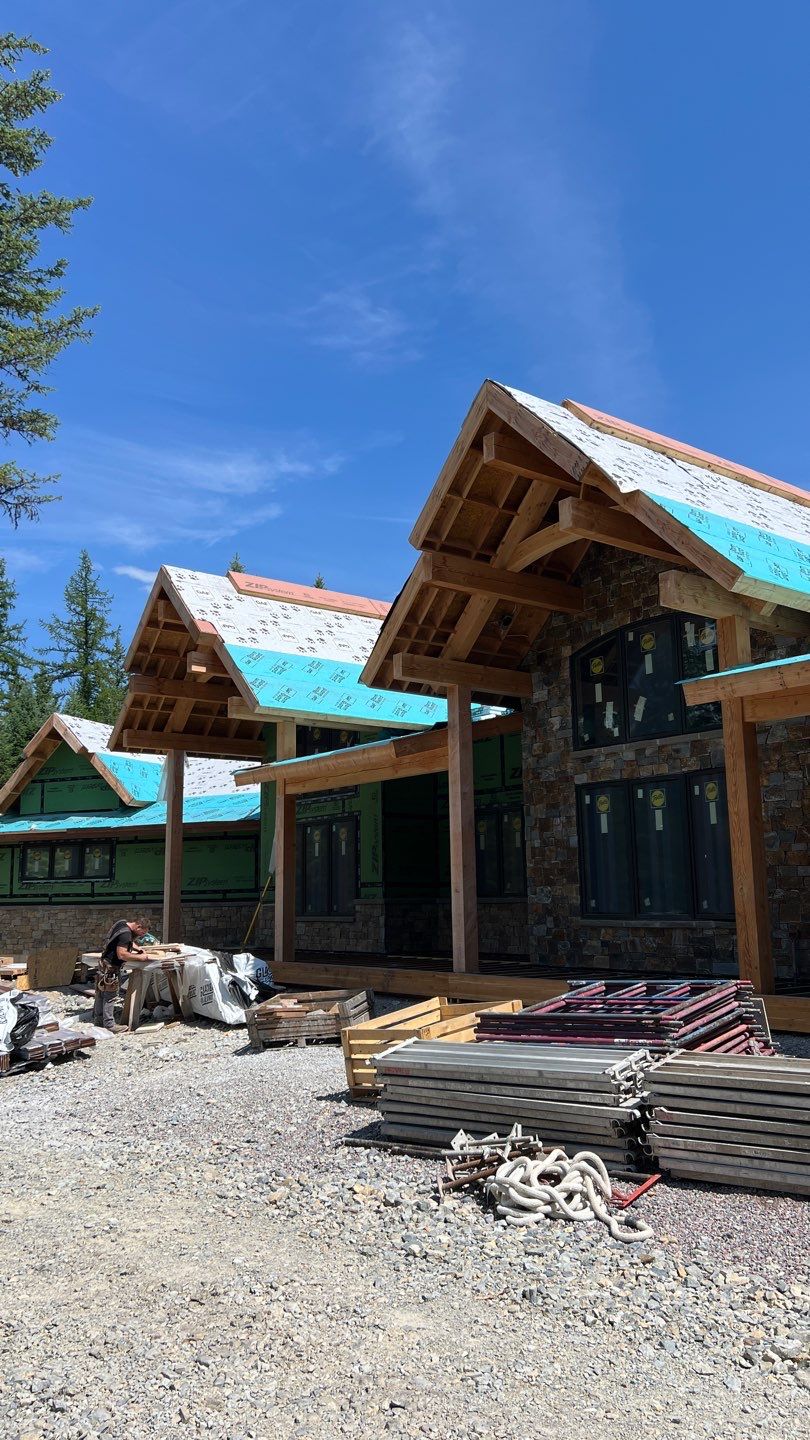 UHDZ Whitefish Hills - Weathered Wood by Montana Roofing Solutions