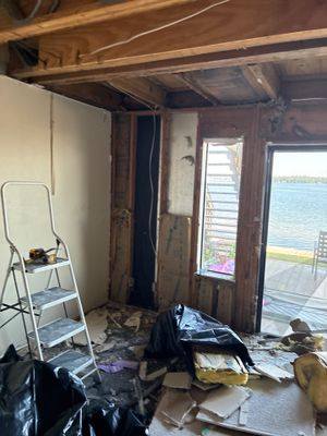 Emergency Water Extraction — Estero, FL