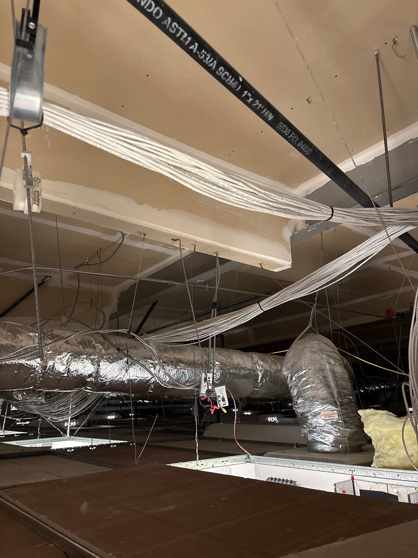 Cubicle Reconfiguration & Network Cabling Installation in Irvine by Ring and Ping Inc.
