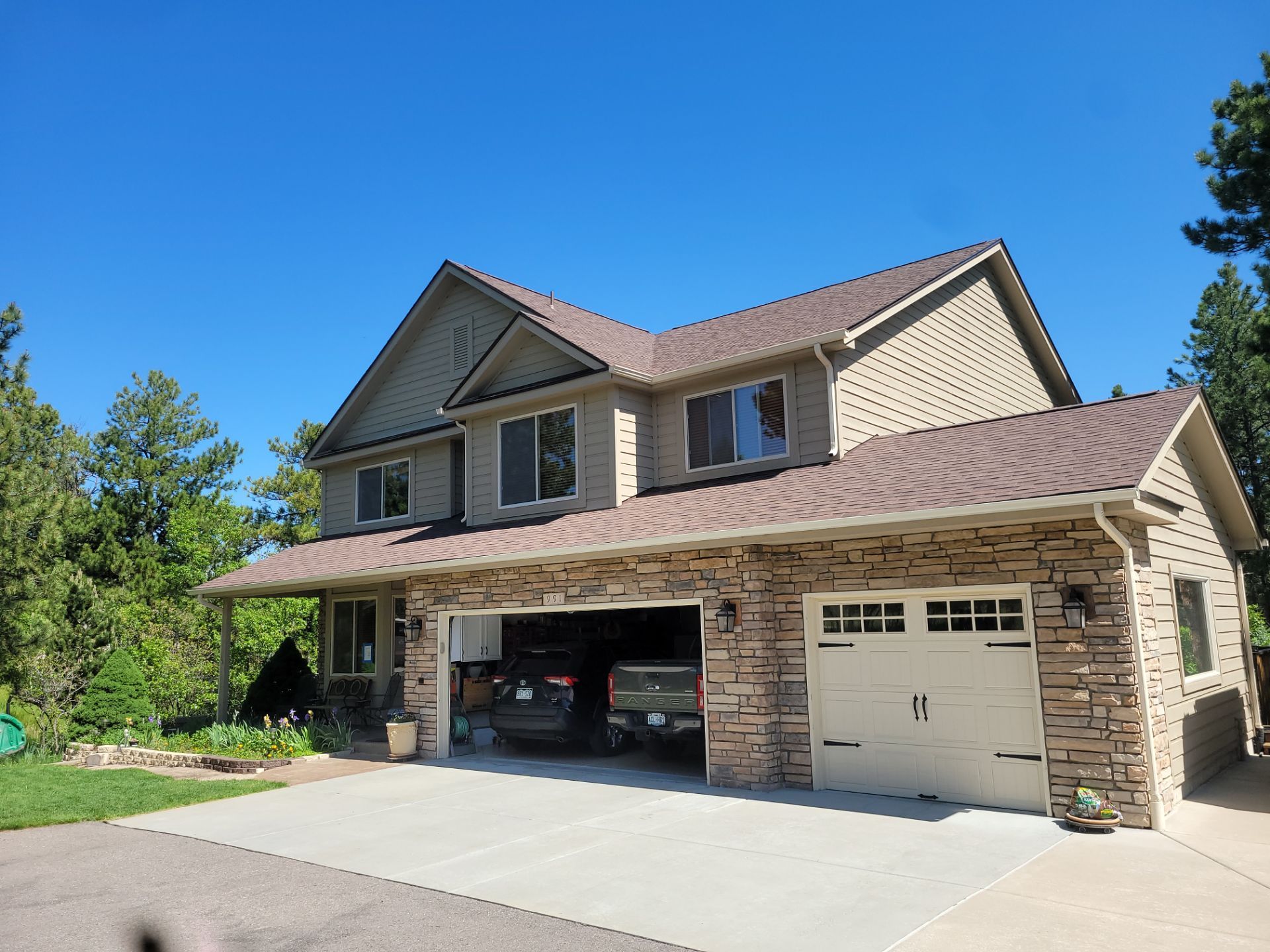 Malarkey Vista AR color antique brown by Golden Spike Roofing