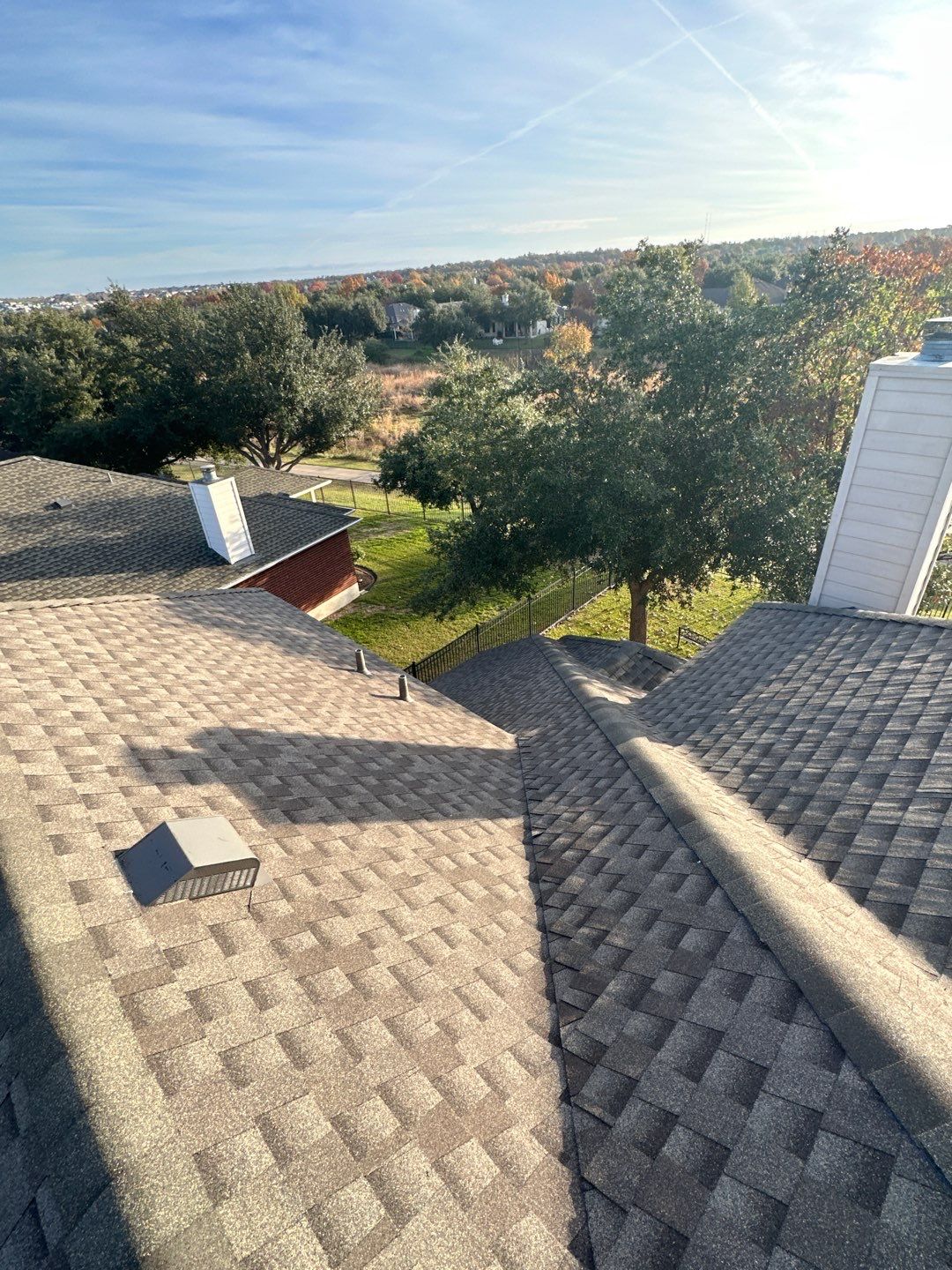 GAF HDZ - Weathered Wood by Elite Roofing LLC