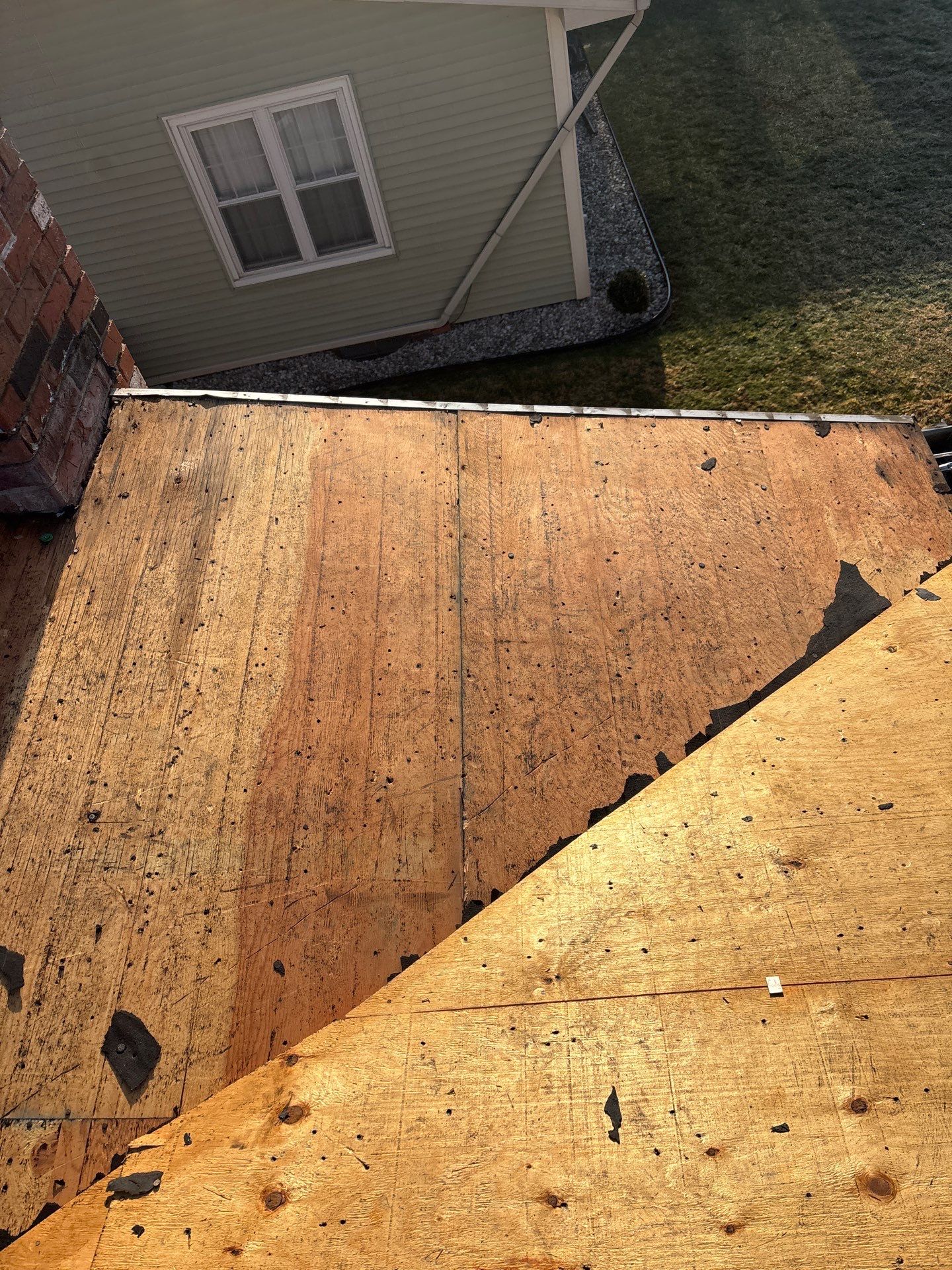 Residential Roofing Installation using GAF Timberline HDZ Charcoal by Rainstoppers Roofing