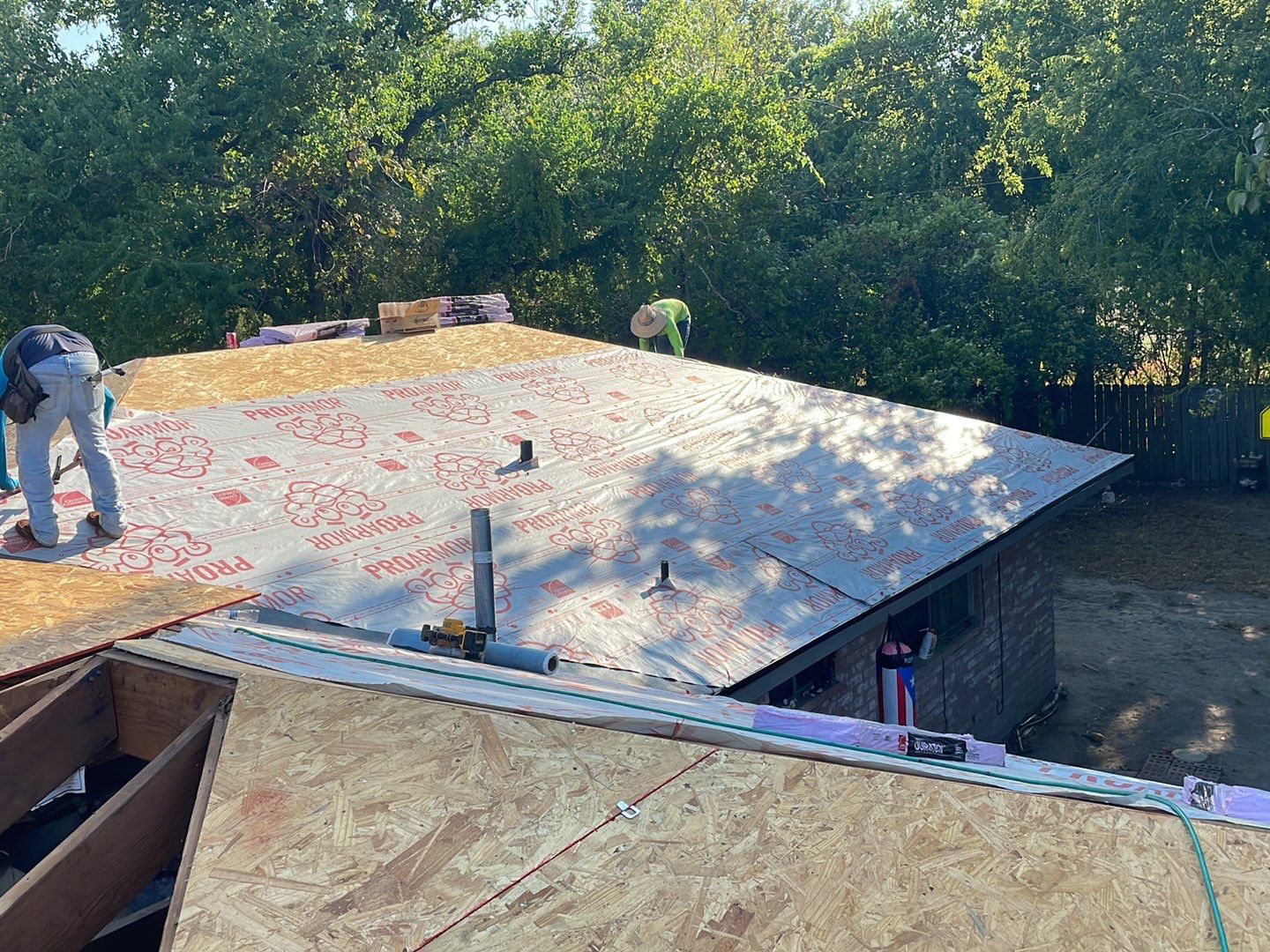 Residential Roofing Installation using Owen's Corning Duration (Lifetime) Shingles by Roof Repair Company