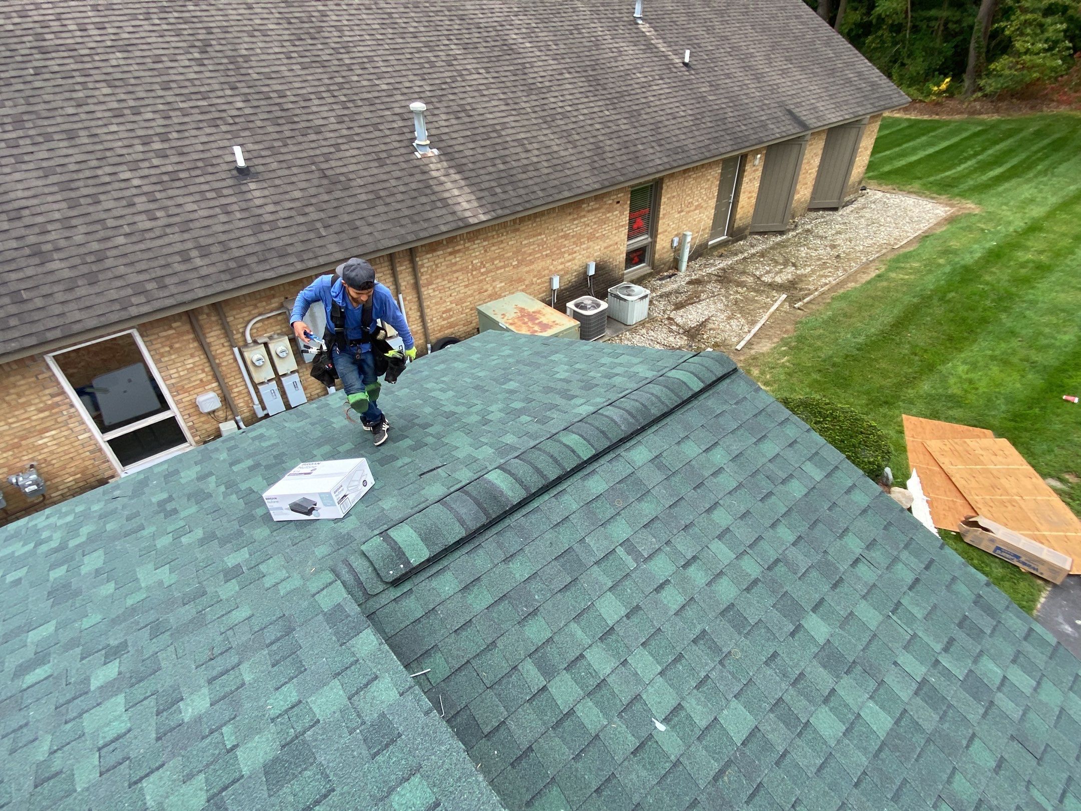 Roof Replacement using CertainTeed Landmark by 180 Contractors