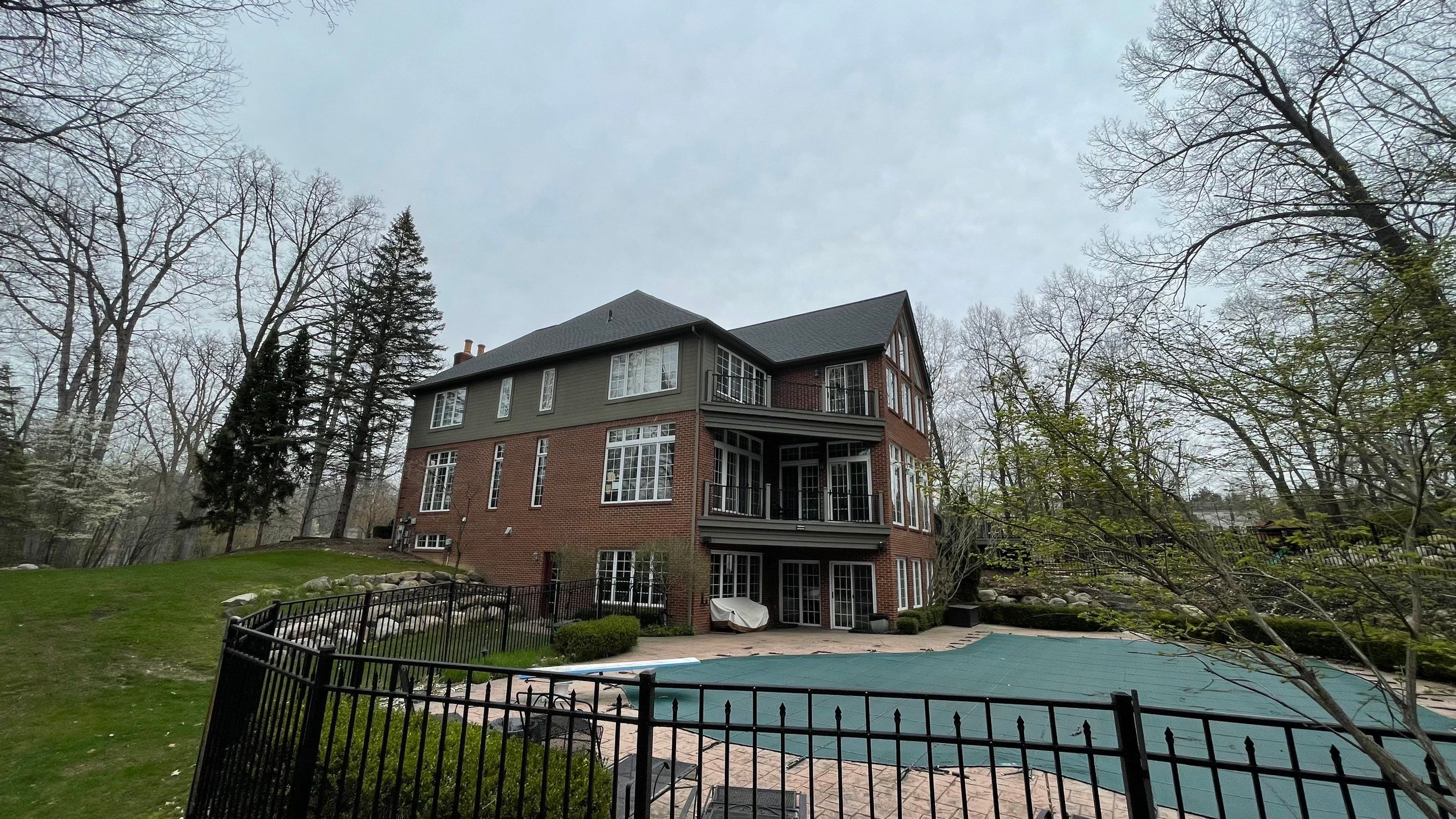 New Roof - Private Residence   by Bloomfield Construction & Restoration