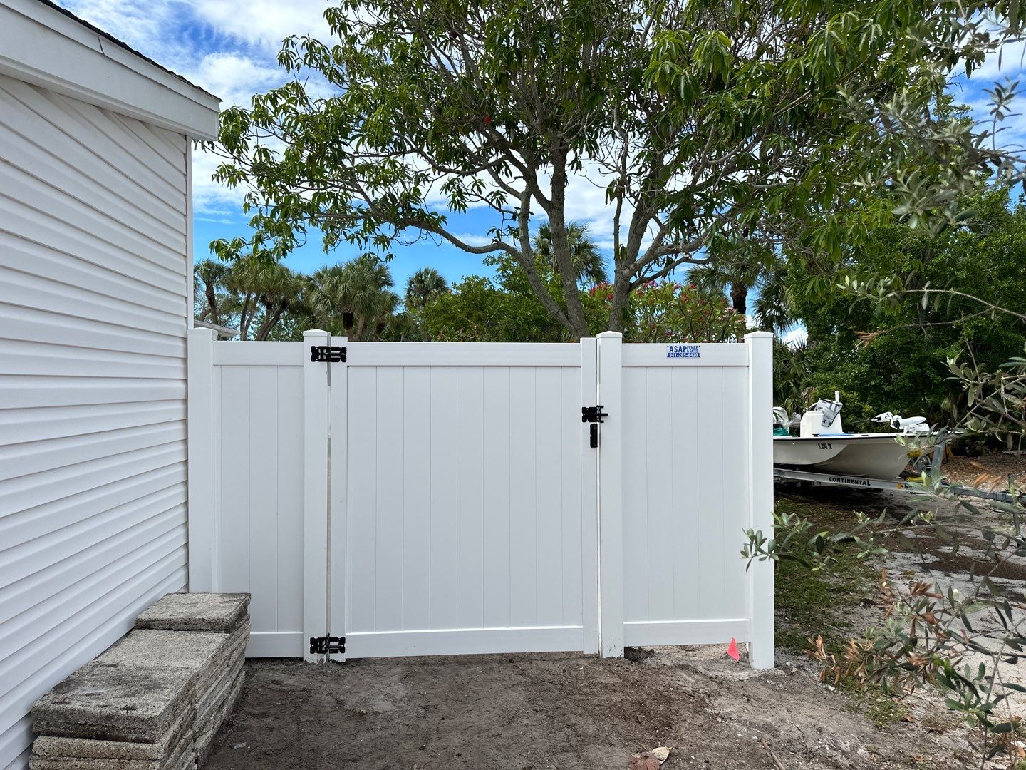 Vinyl Fence Installation using Vinyl Privacy Fence  by Asap fence and gates, LLC