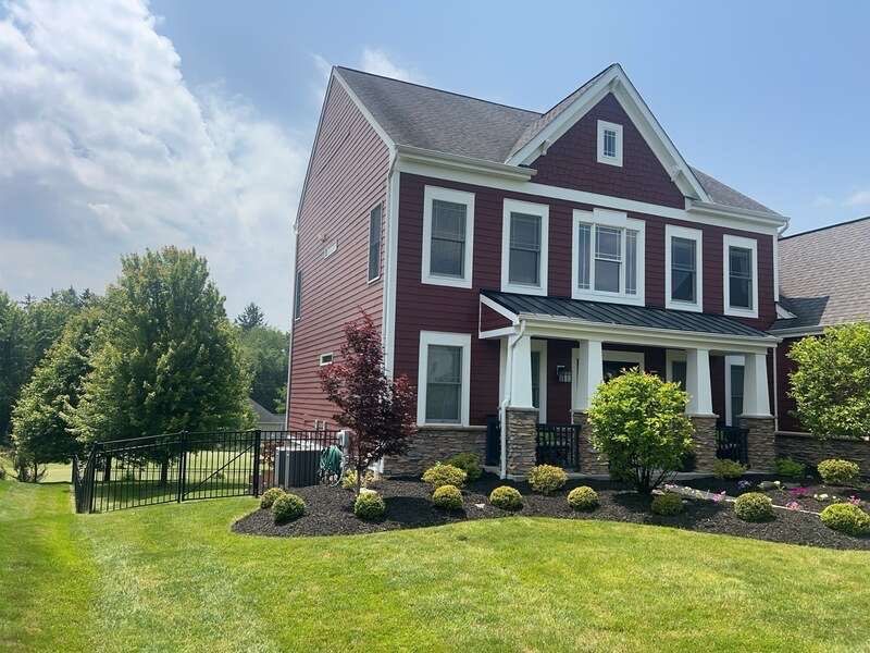 Countrylane Red James Hardie Siding Replacement in Franklin Park by Knockout Home Solutions