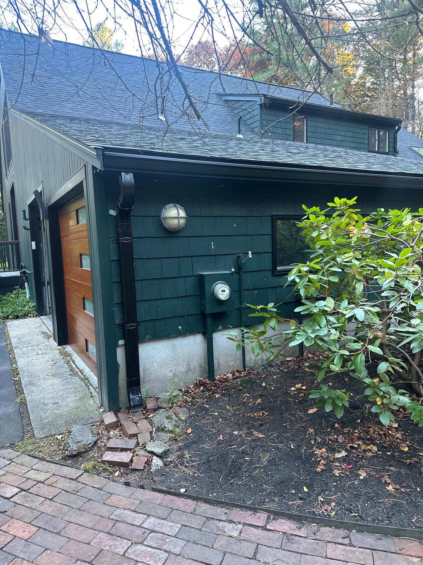 Roof and Gutter Replacement with Platinum Warranty – Carlisle, MA by Mighty Dog Roofing of Greater Middlesex County