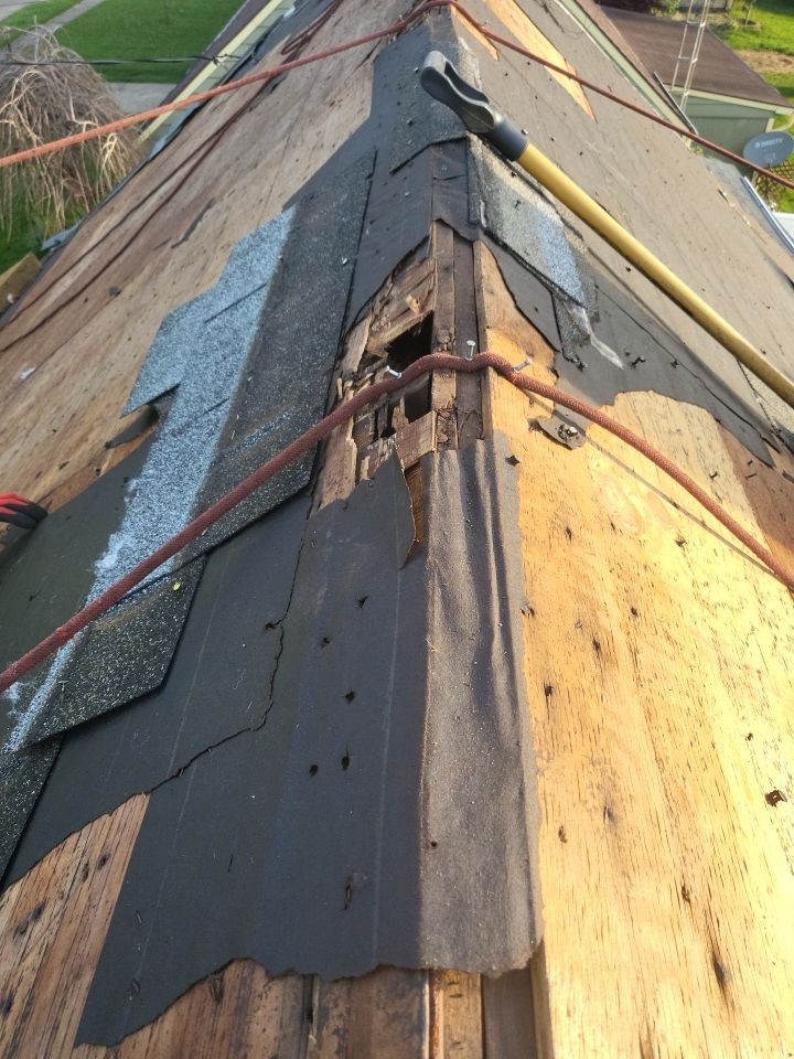 ATLAS PINNACLE COLOR: COASTAL GRANITE DRIP EDGE: WHITE by Eagle Eye Roofing