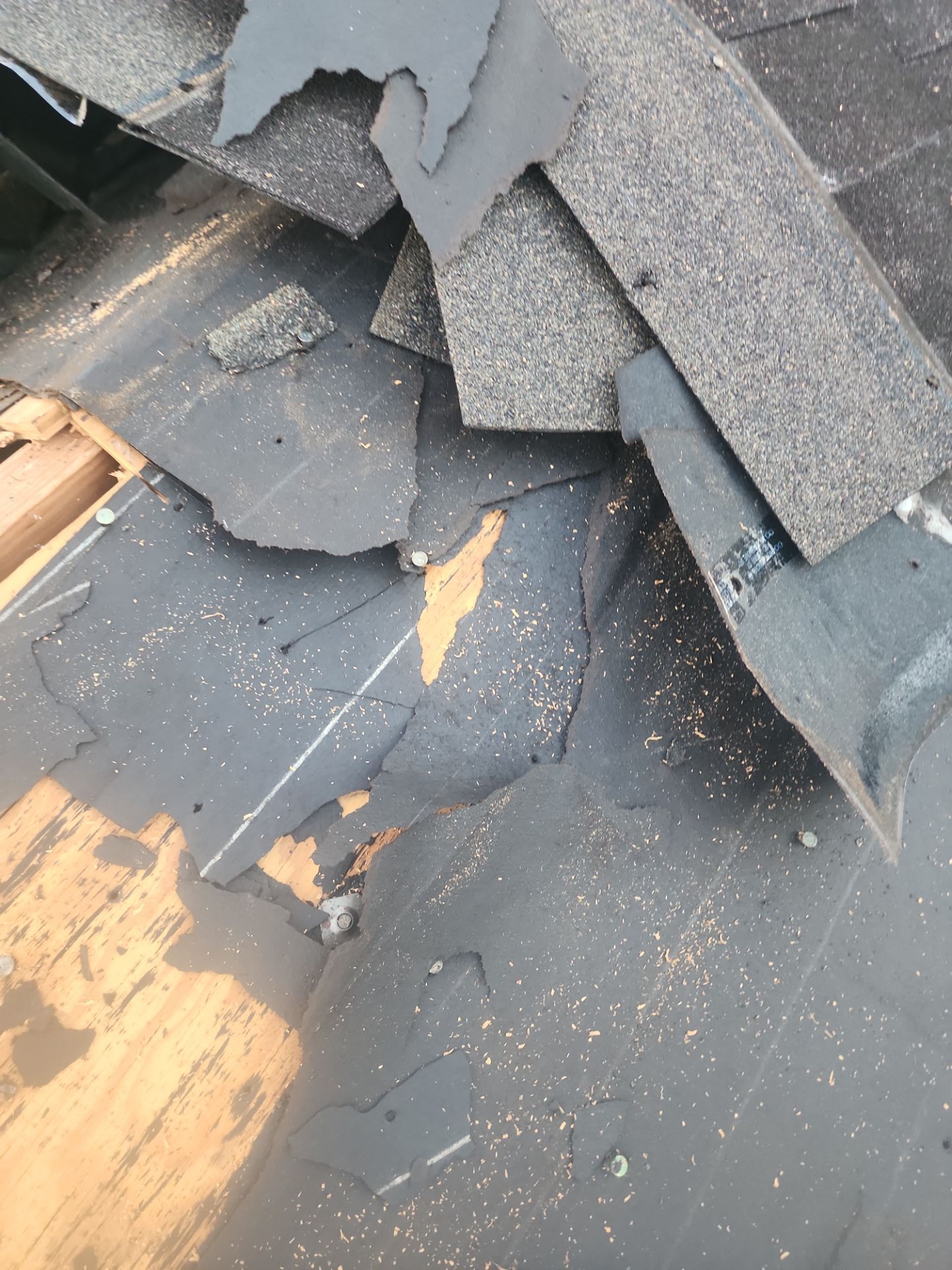 Residential Roofing Installation using Owen's Corning Duration (Lifetime) Shingles by Roof Repair Company