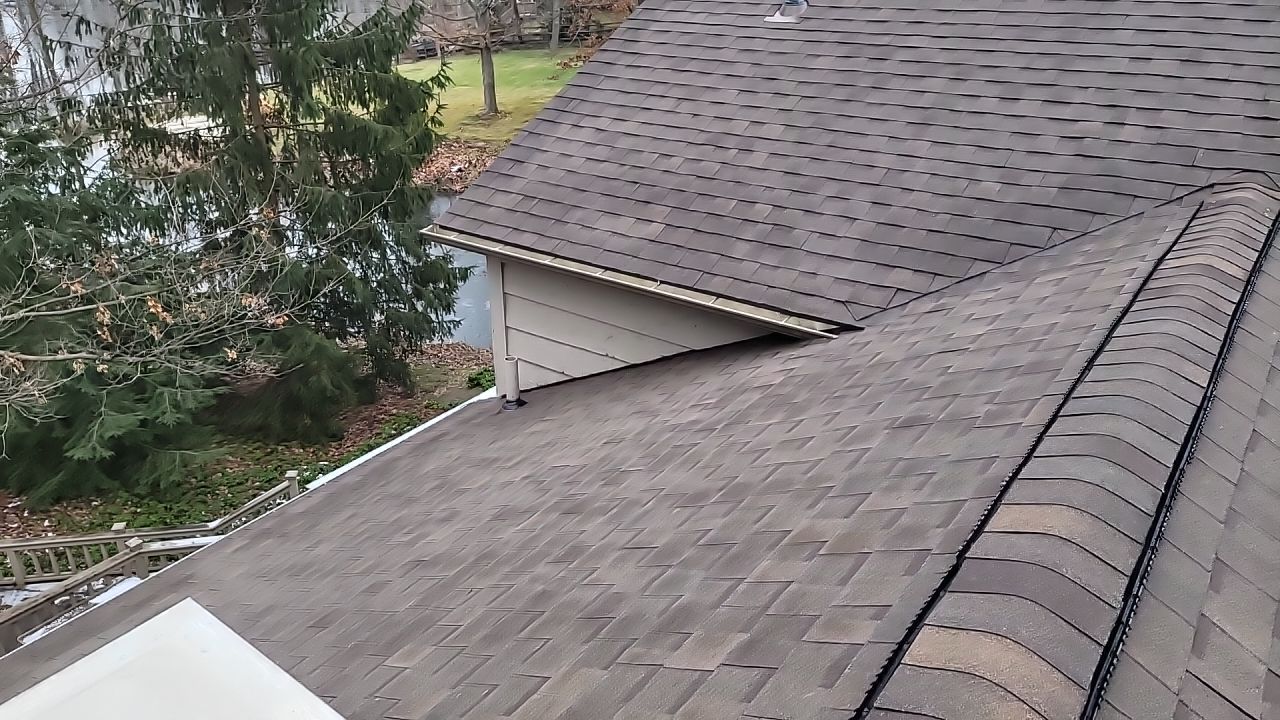 ATLAS PINNACLE HP COLOR: SCOTCHGARD HEATHERBLEND DRIP EDGE: MUSKET BROWN by Eagle Eye Roofing