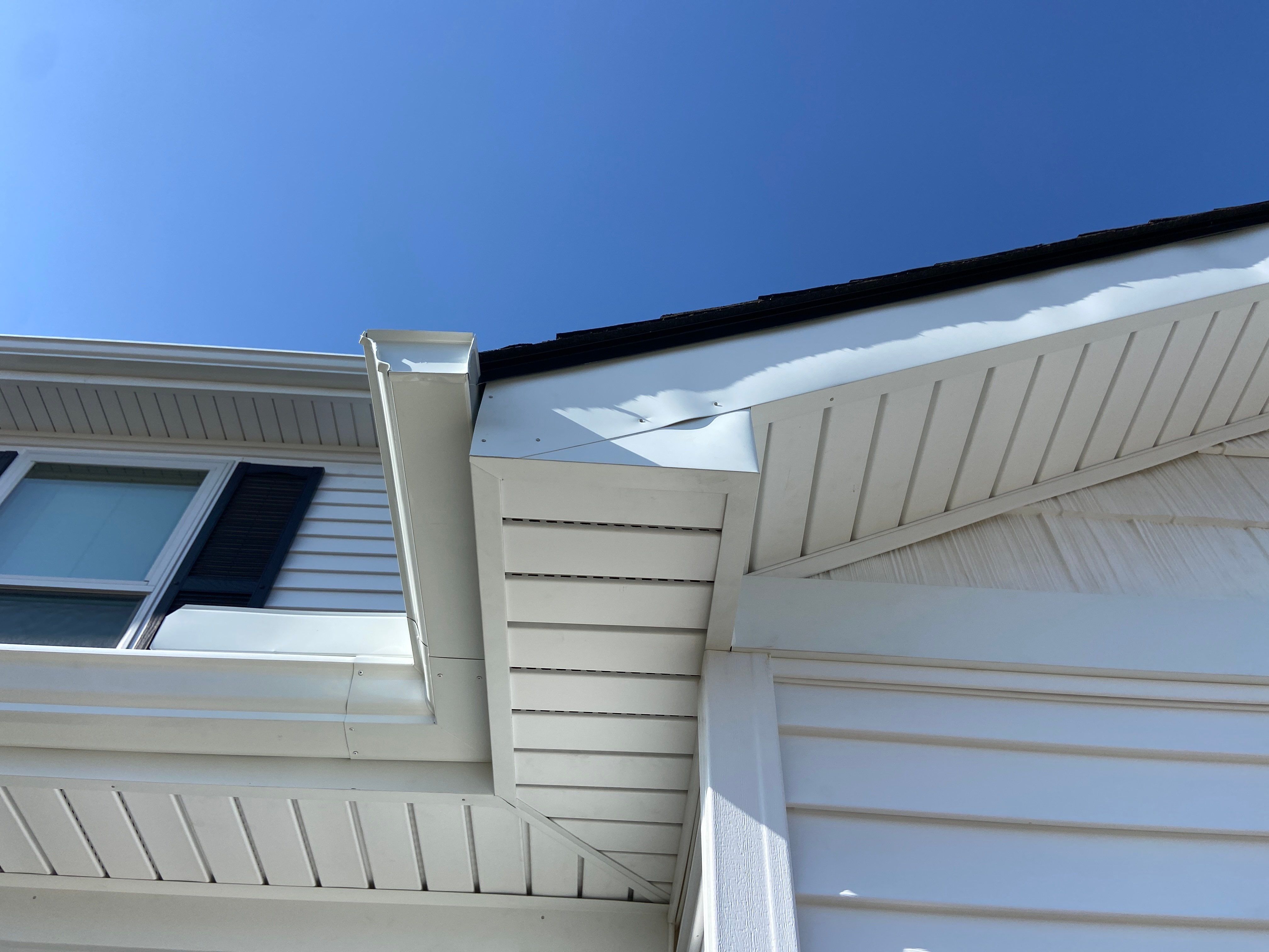Siding Replacement using Certainteed Classic Restoration D4 by 180 Contractors
