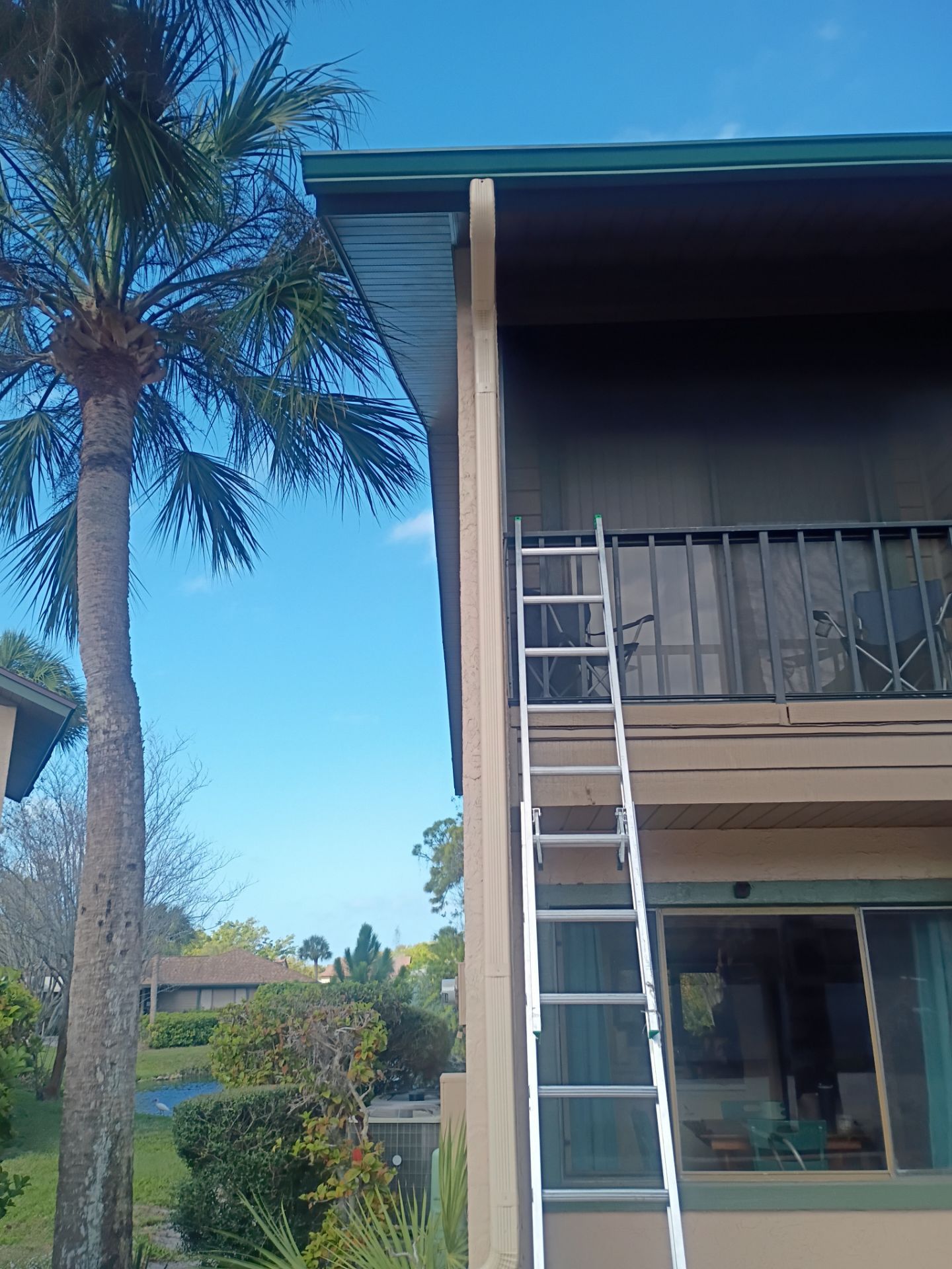 Leaf Guard using Gutter Guards & 3X4Downspoutsts in Sarasota FL by Gutter Professors