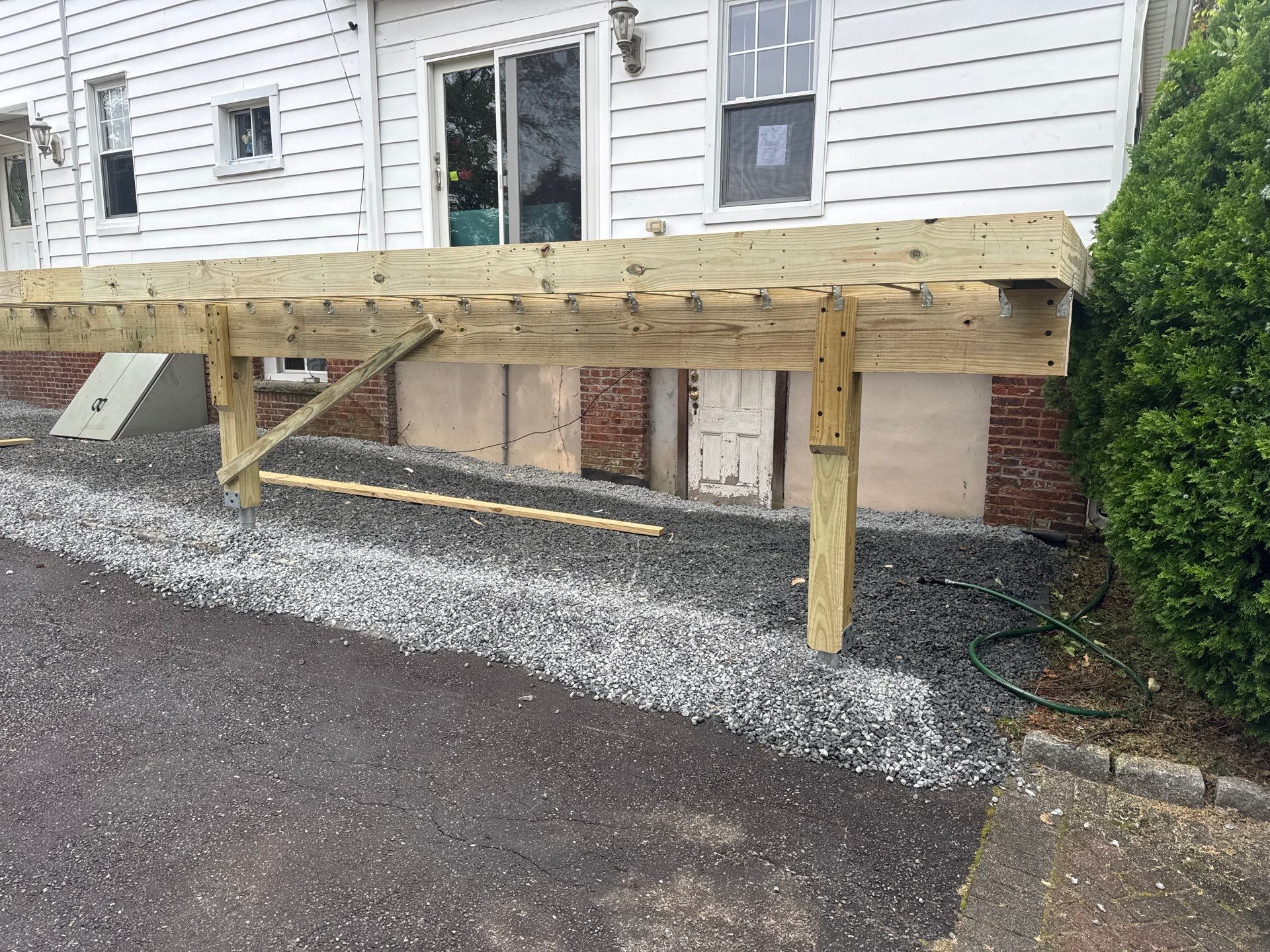 new deck with cable rails in Montclair NJ by deck guardian