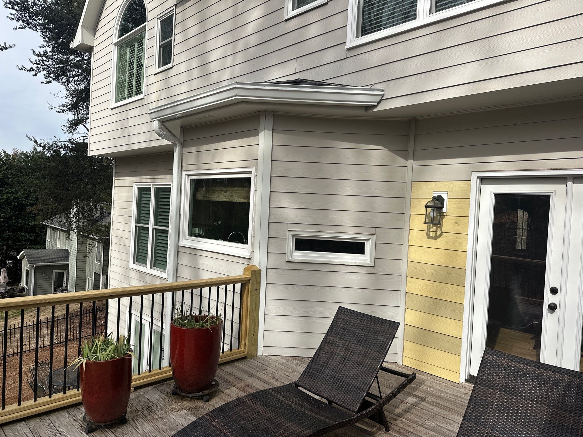 Stucco and Siding Exterior Painting using Sherwin Williams SuperPaint by Nelson Exteriors 