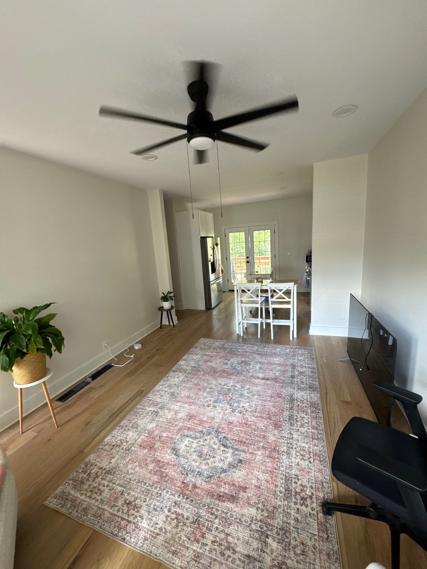 From Crisp White to Cozy Warmth: A Unified Color Story by Atlanta's Paint Doctor