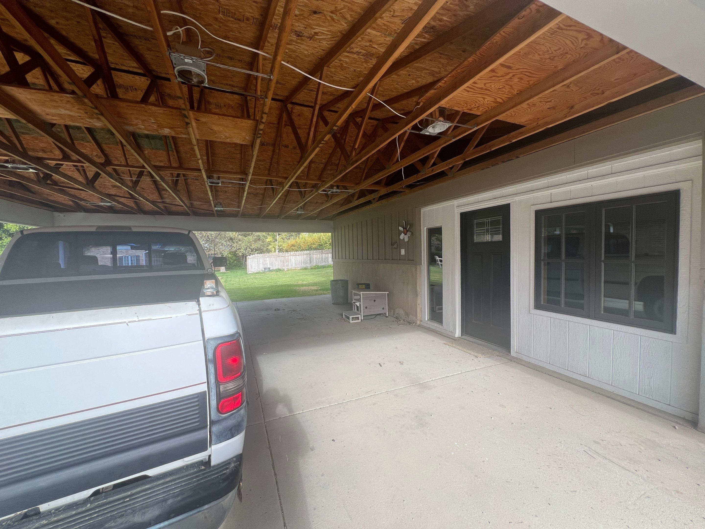 Pleasant Grove | Aluminum Soffit Modernization | Crisp White by Ideal Siding Utah