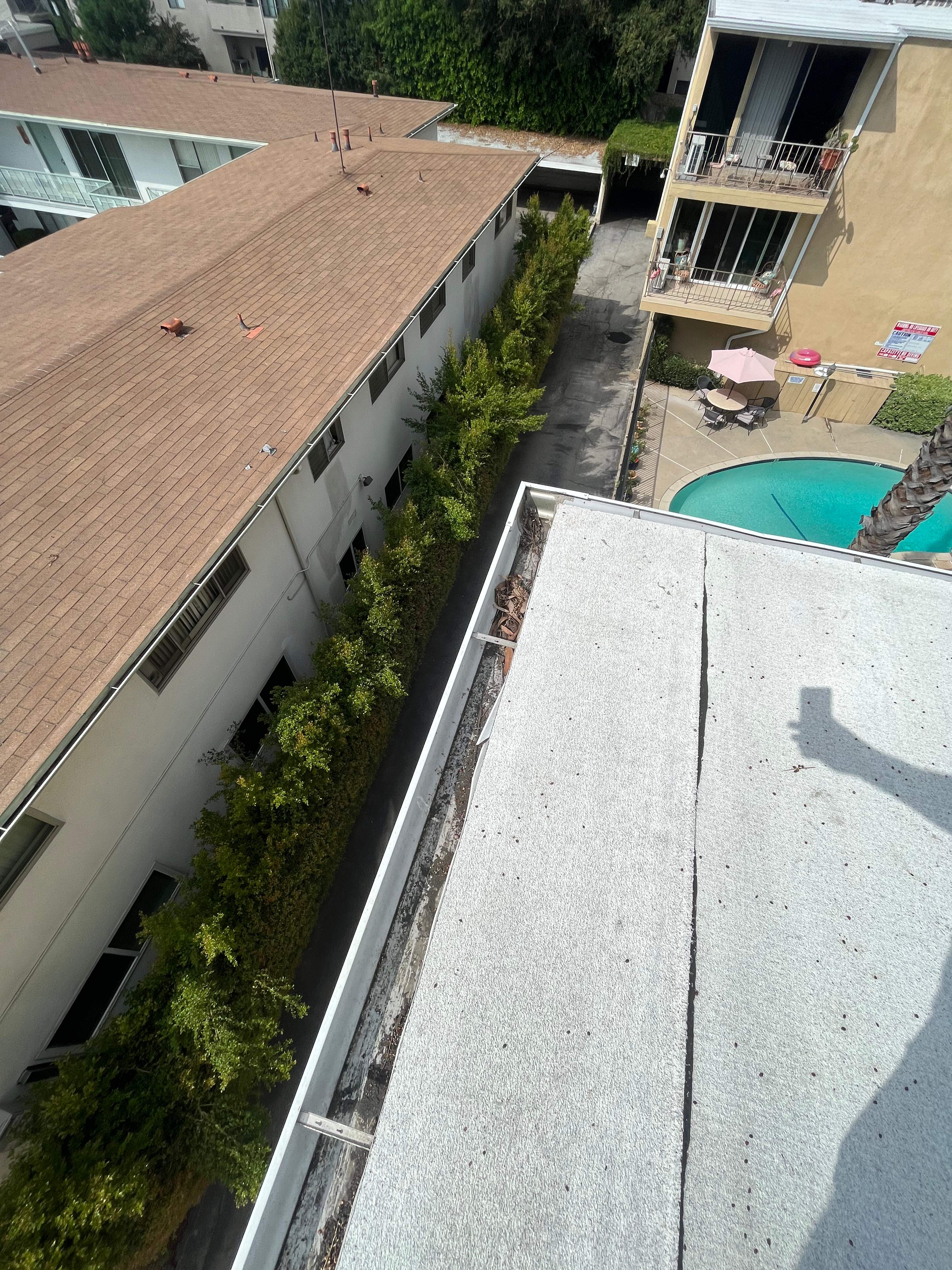 HOA Gutter Cleaning in Pasadena by Palm Coast Solar Cleaning