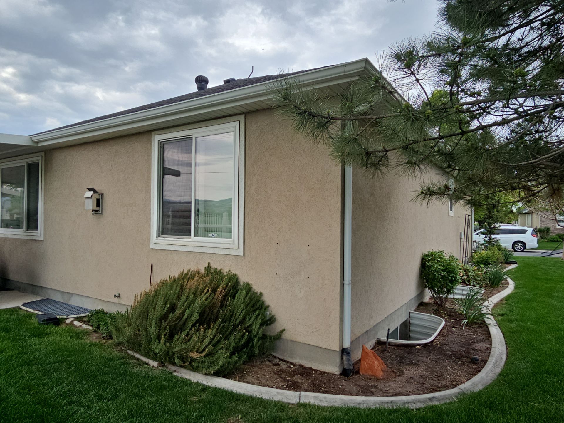 Project in Riverton by Emerald Gotcha Gutters 