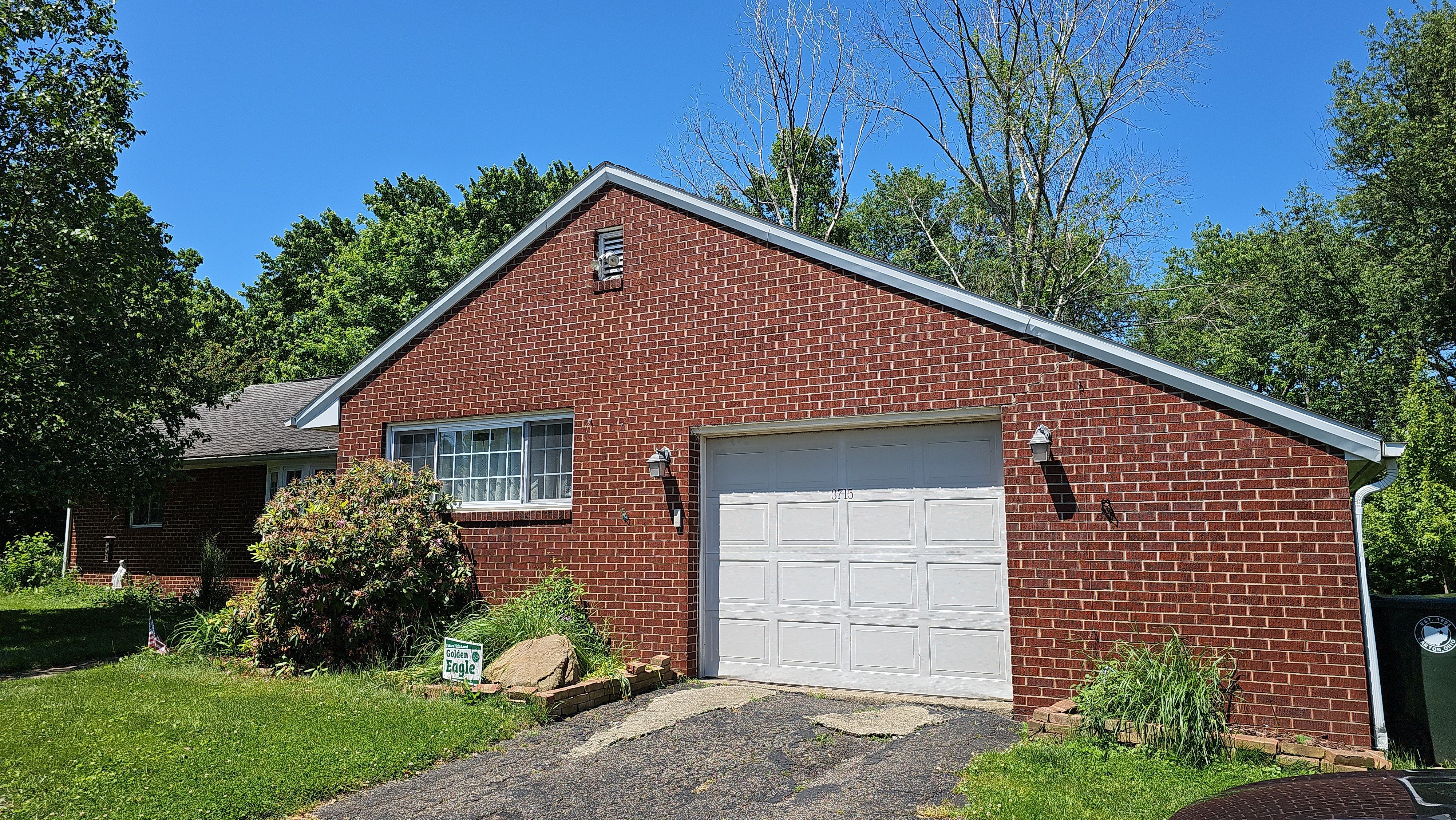 Atlas Pinnacle, Color, Oyster Shell, Drip Edge, Color, White by Eagle Eye Roofing