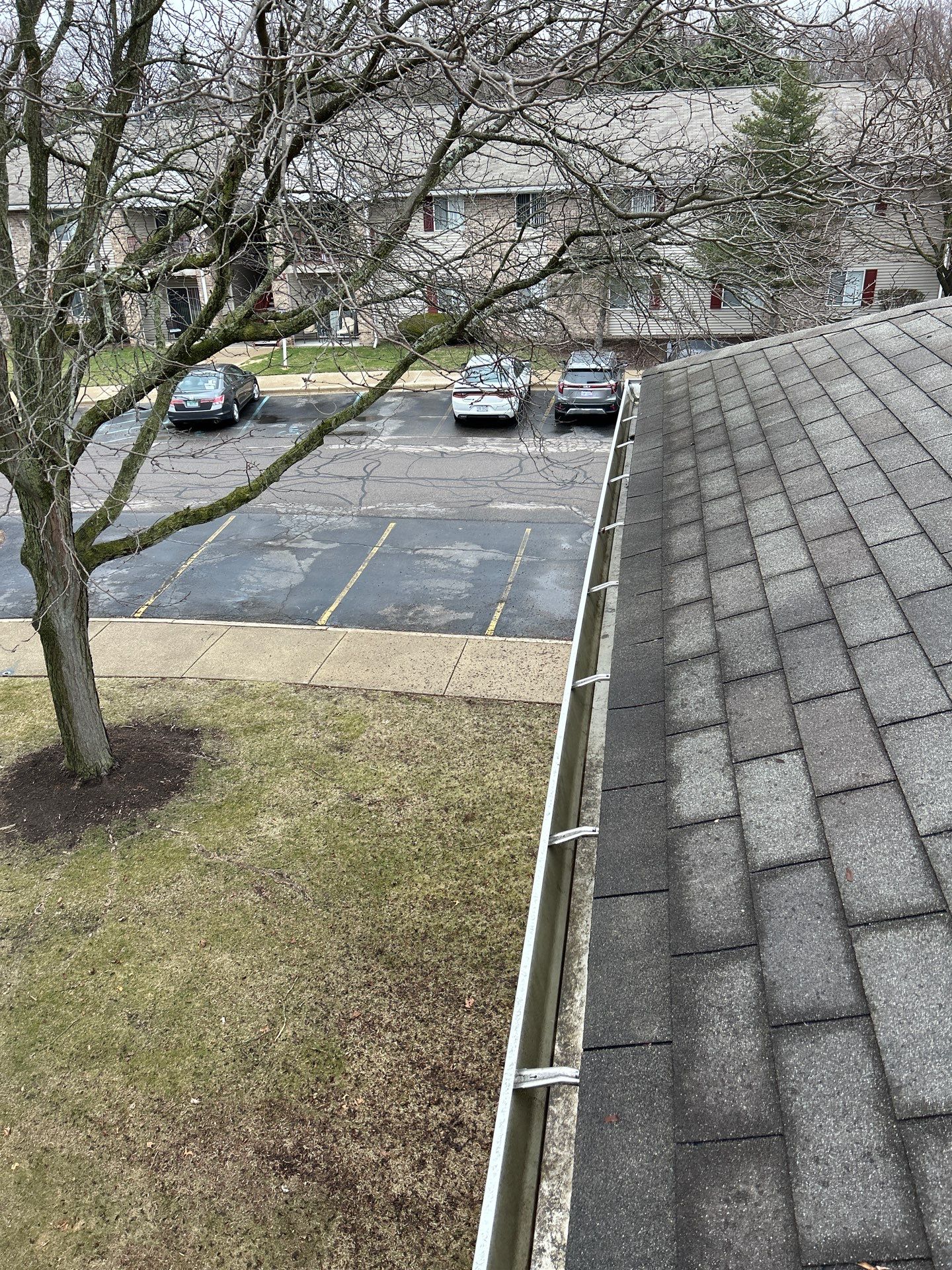 Commercial gutter cleaning Westland, MI after photo with clean gutters