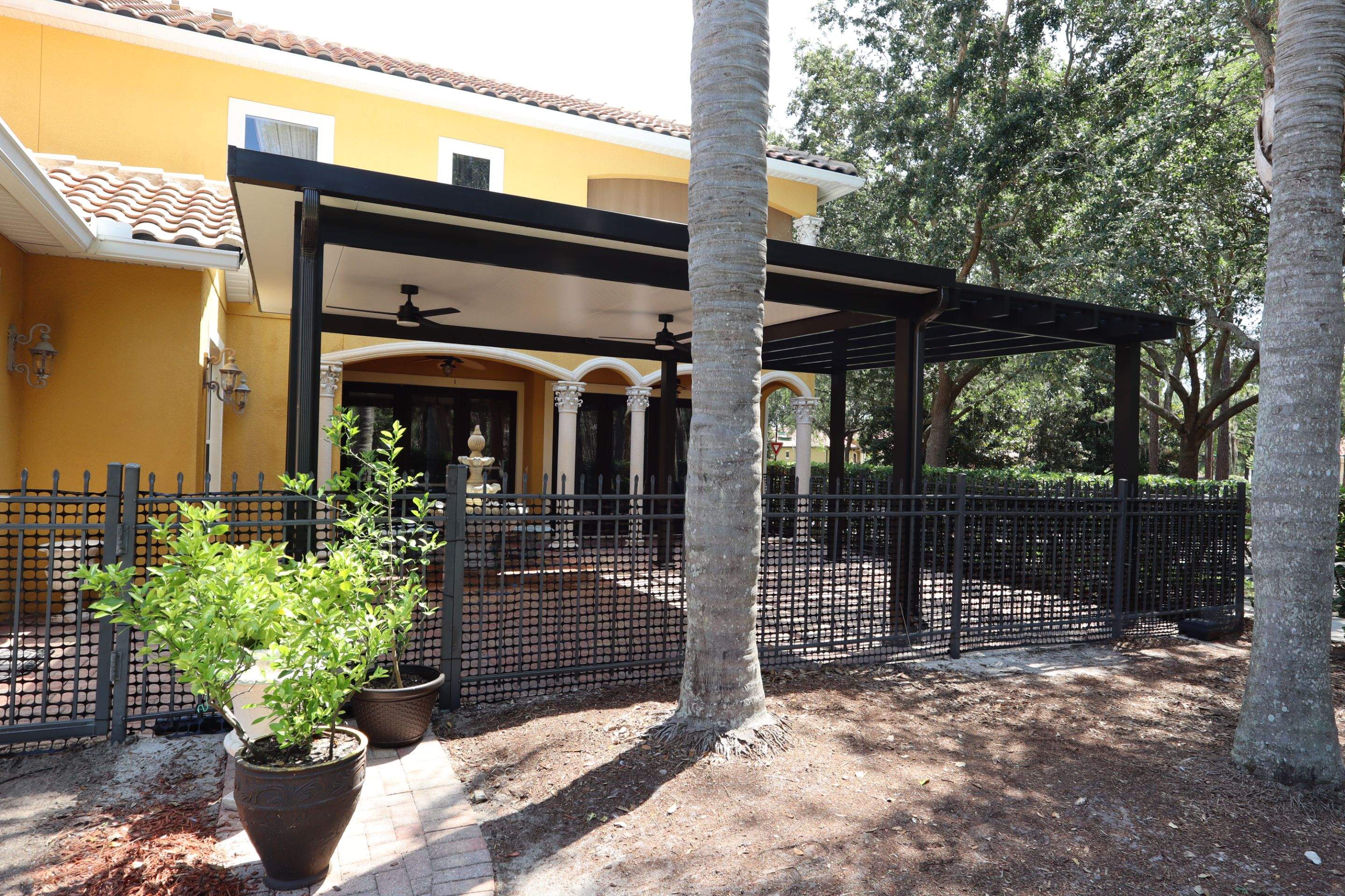 Aluminun patio cover and Pergola using Aluminum by Orlando pergolas