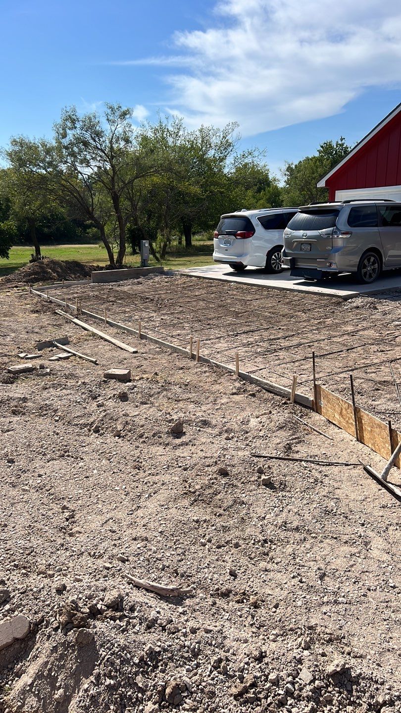1000' Drive and Patio using Concrete by Clays Services Inc