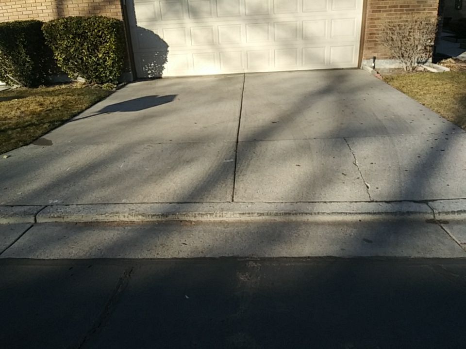 Storm Damaged Roof using GAF Timberline HDZ - Lifetime Shingle by The Roof Doctor