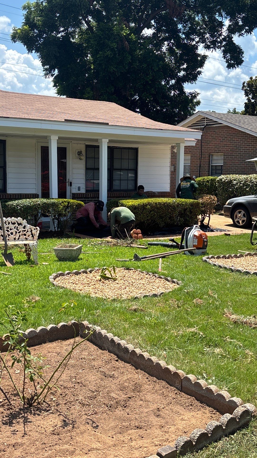 Front Yard Landscape Cleanup and Gravel Bed Installation in Montgomery