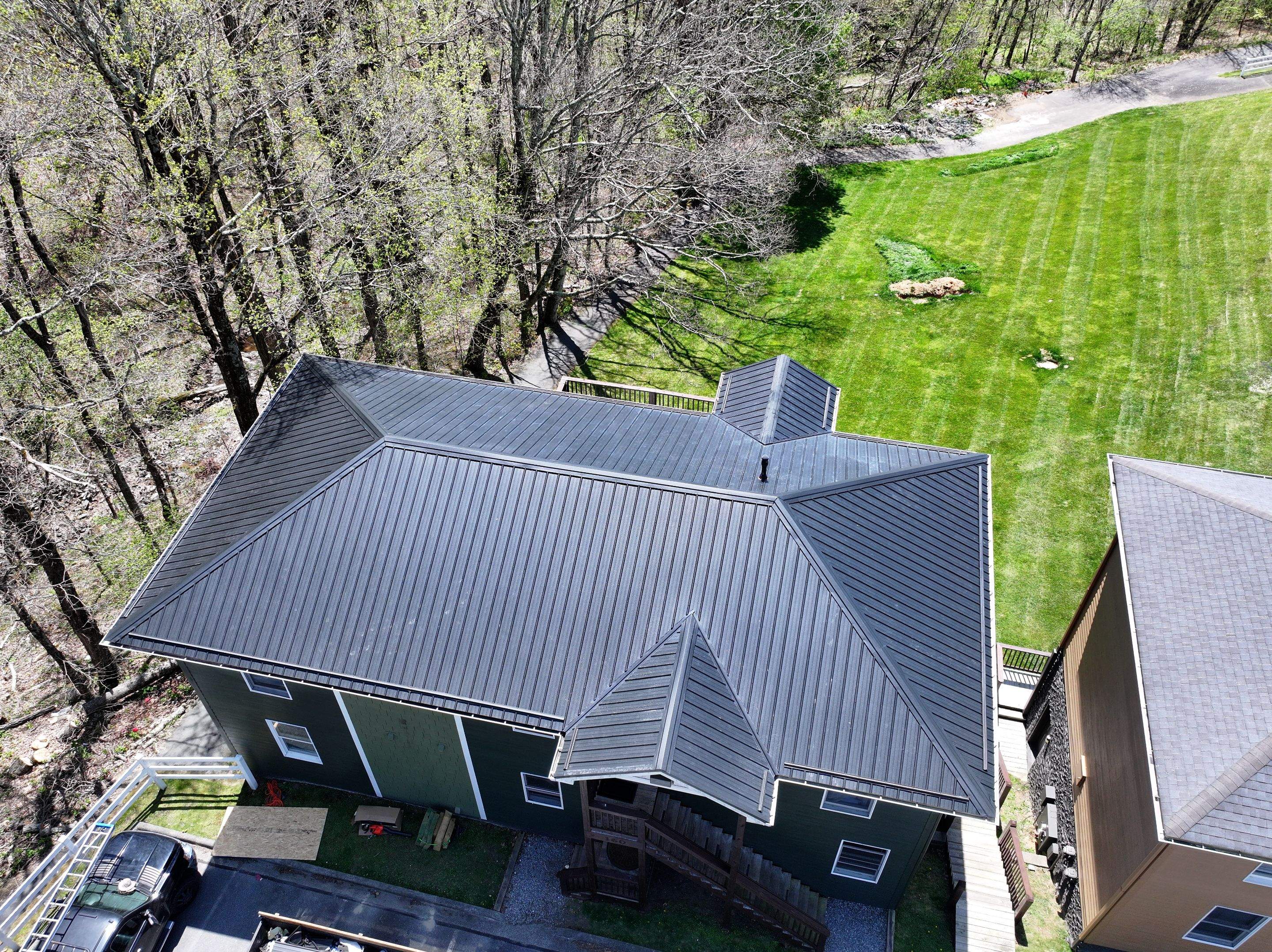 Kensington Meadows 160 by Omnia Roofing