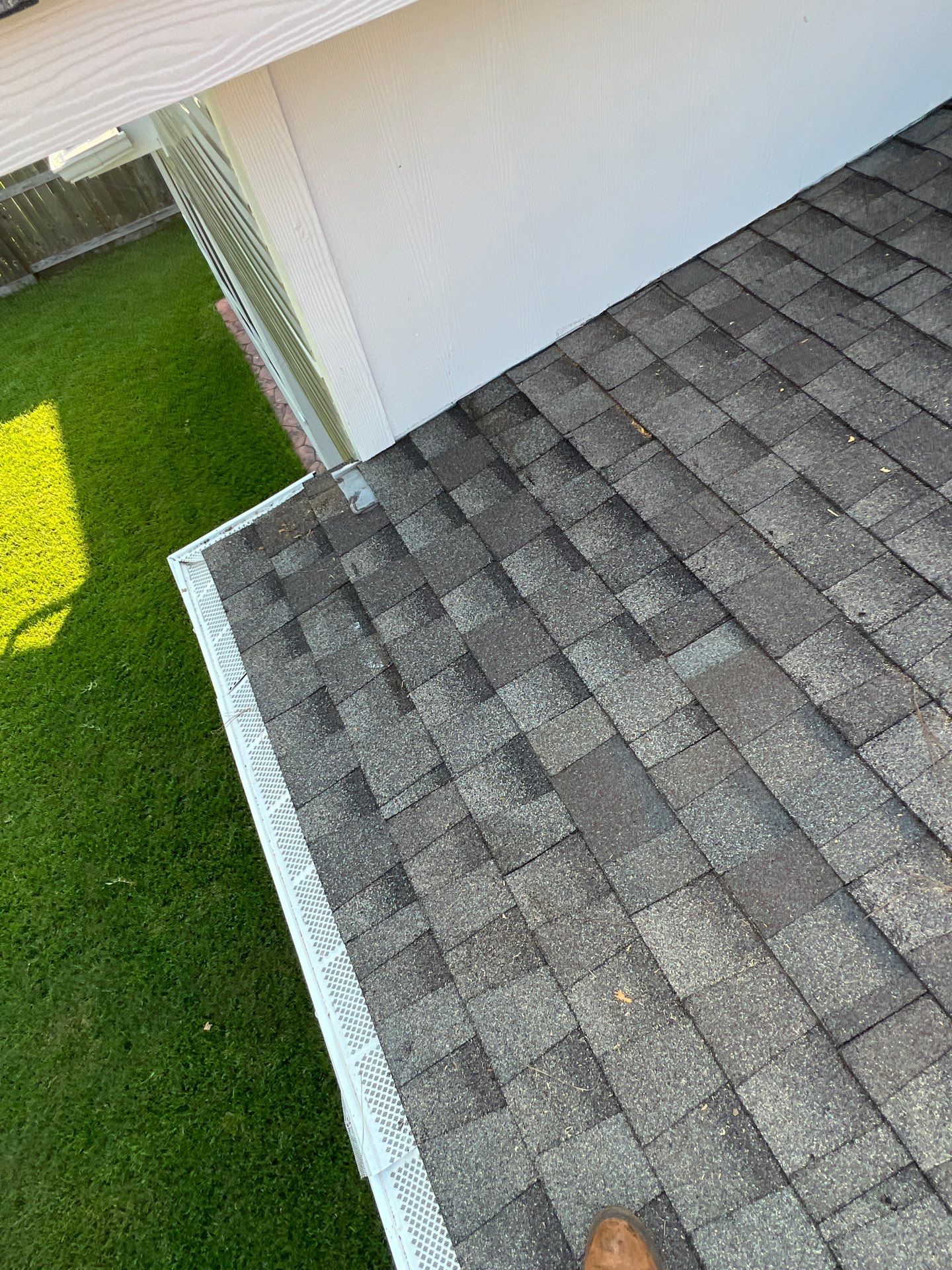 Hail Damage using Owen's Corning Duration (Lifetime) Shingles by Roof Repair Company