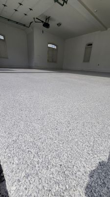 For those who love light colors we have the Schist flake