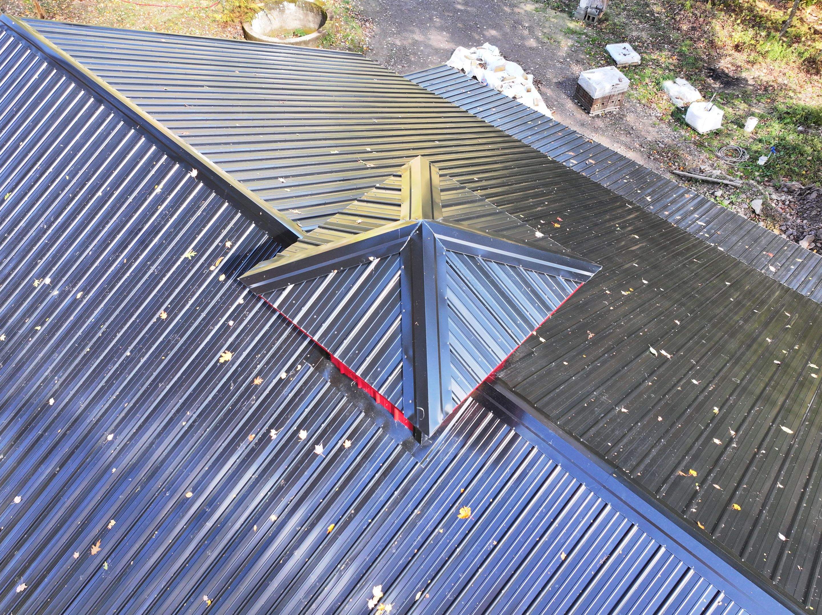 Brodour Barndominium by Omnia Roofing