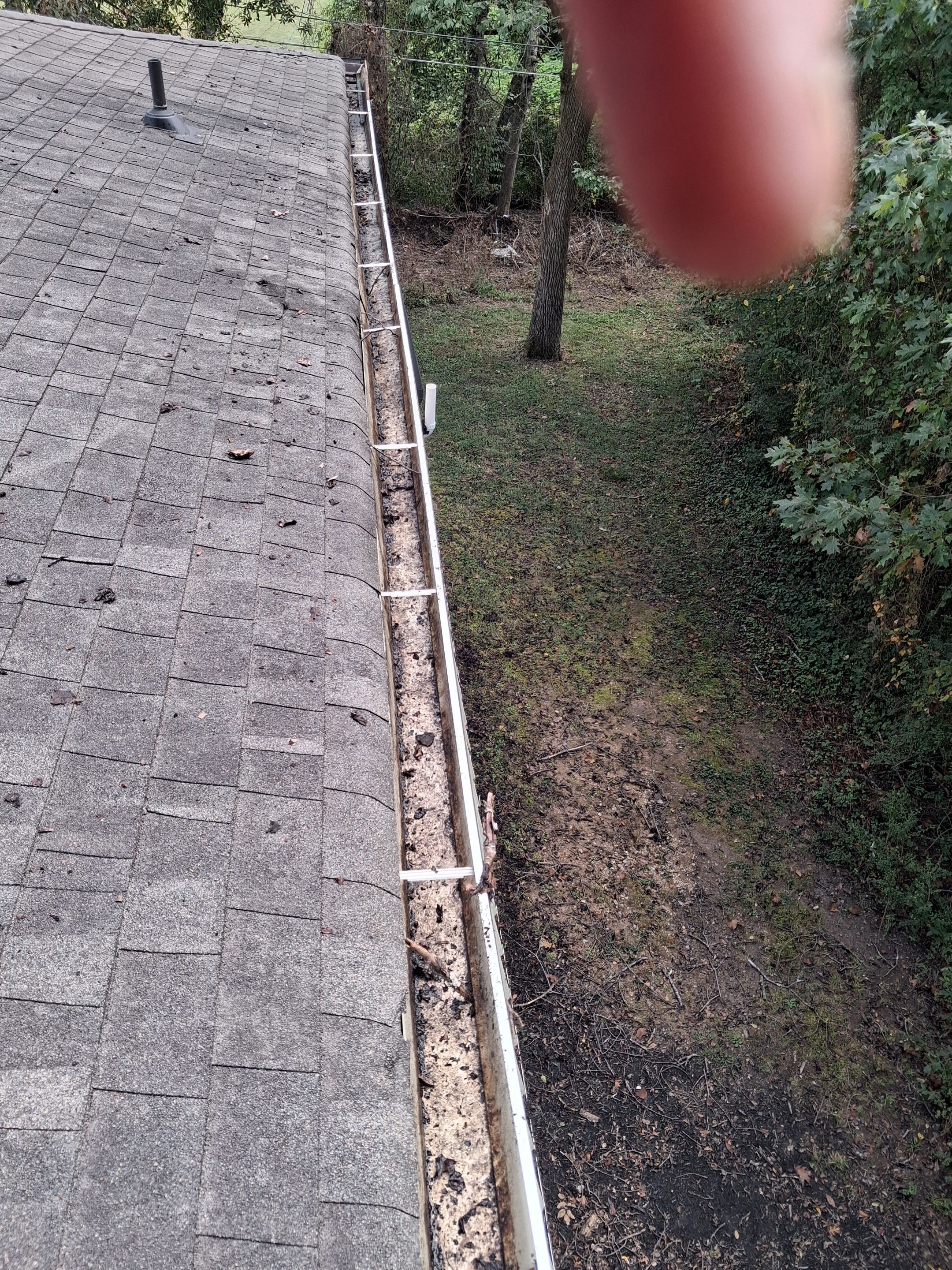 Commercial gutter cleaning Chattanooga, TN after photo with clean gutters