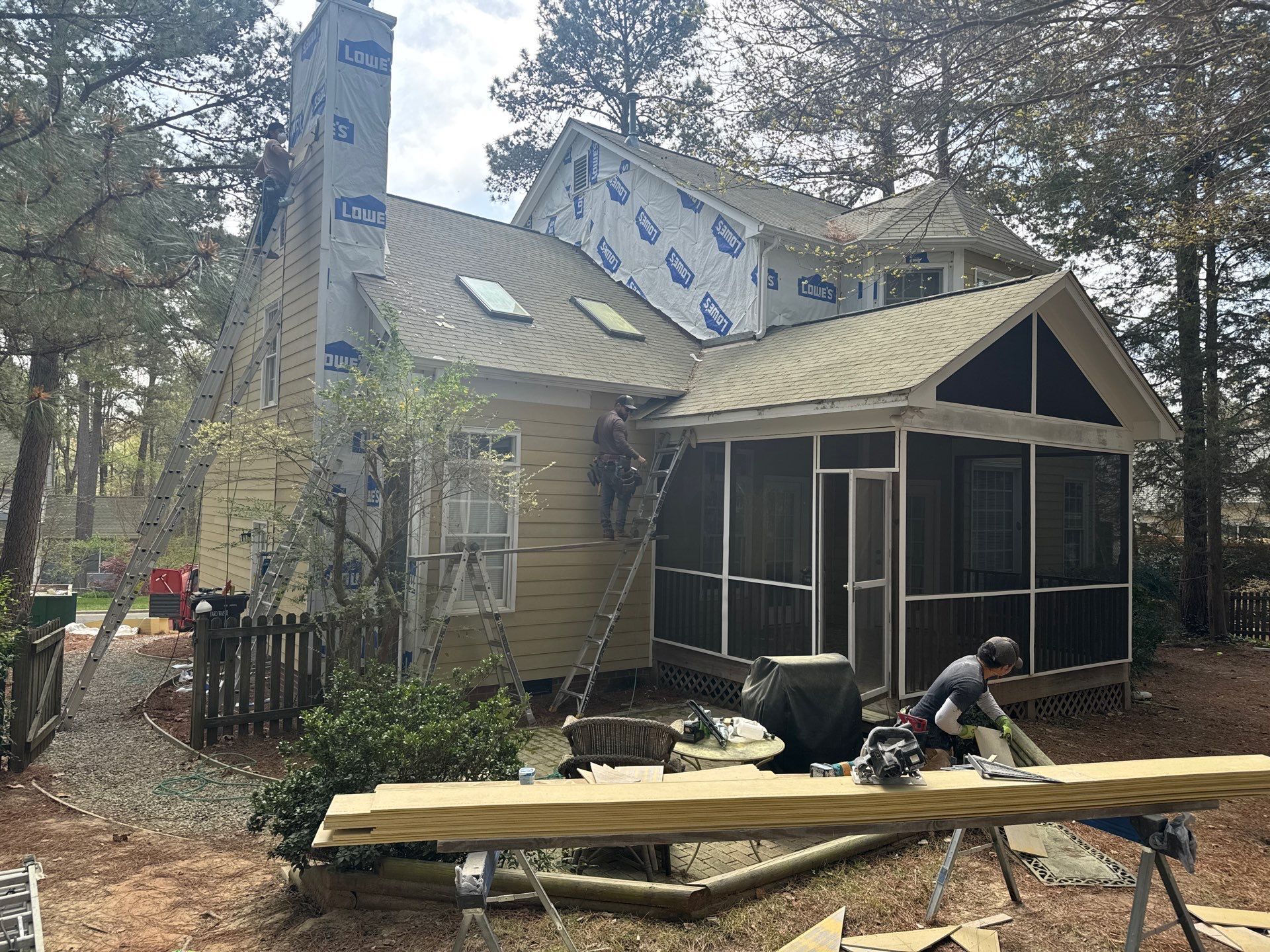 Exterior paint and siding replacement by GonzalezPainters & Contractors Inc 
