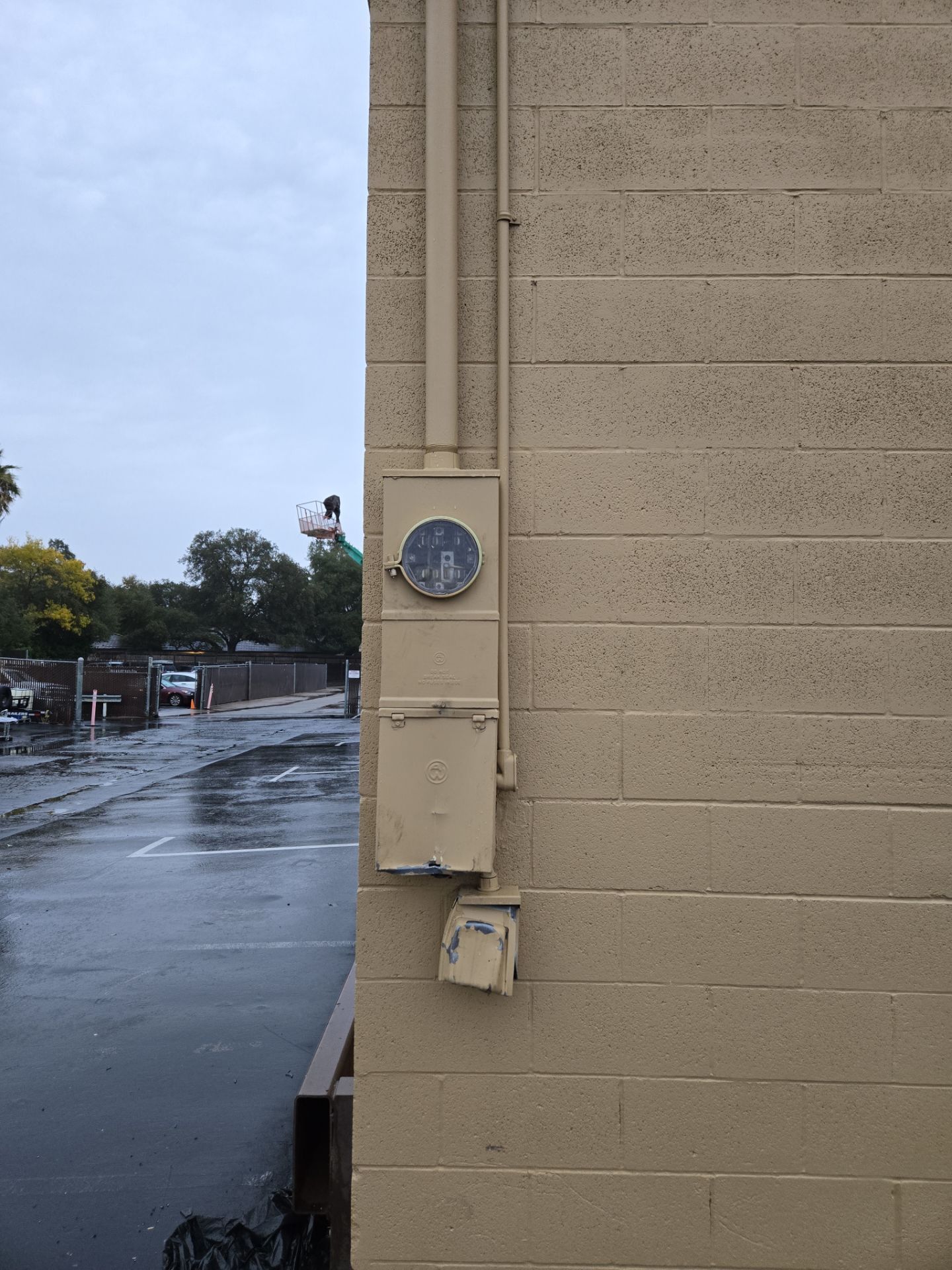 200a 3ph MPU by Peach Electric Inc