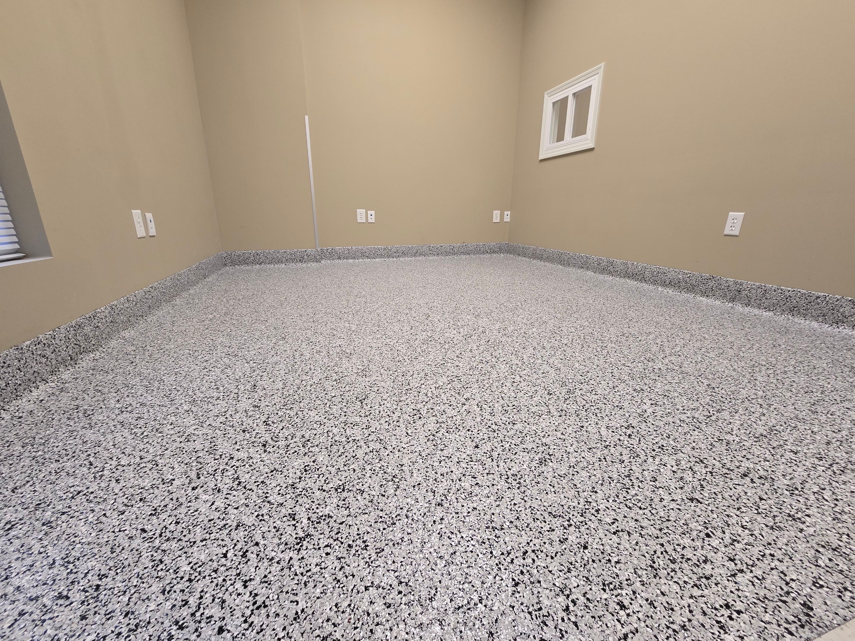Floor Completed Using Houndstooth by Elite Floor Solutions