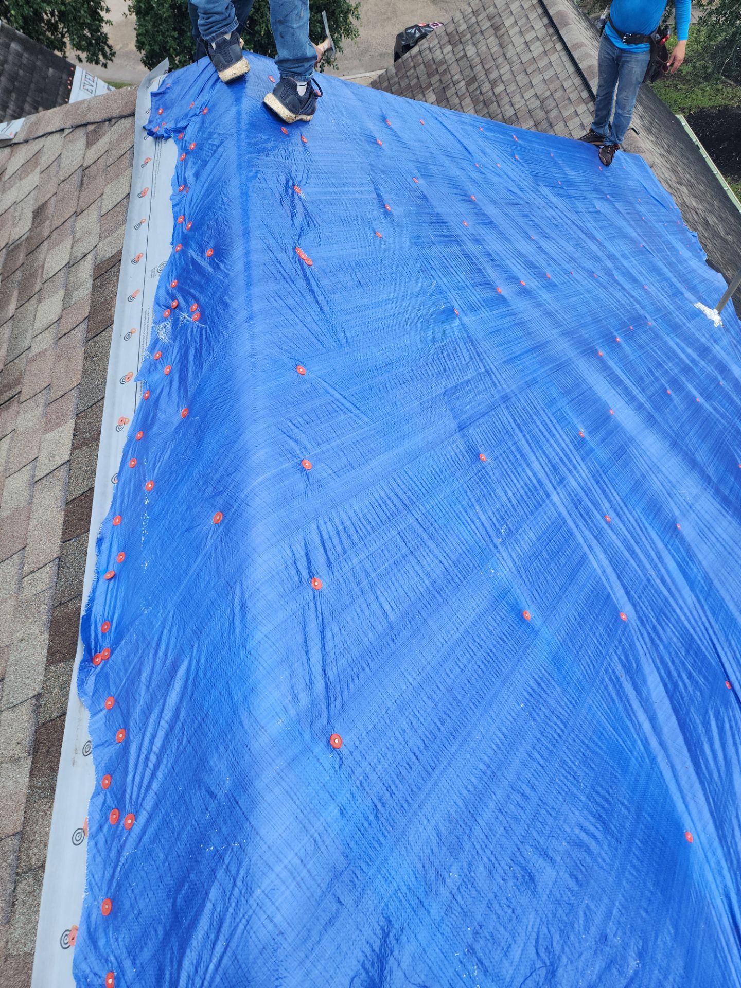 Residential Roofing Installation using Owen's Corning Duration (Lifetime) Shingles by Roof Repair Company