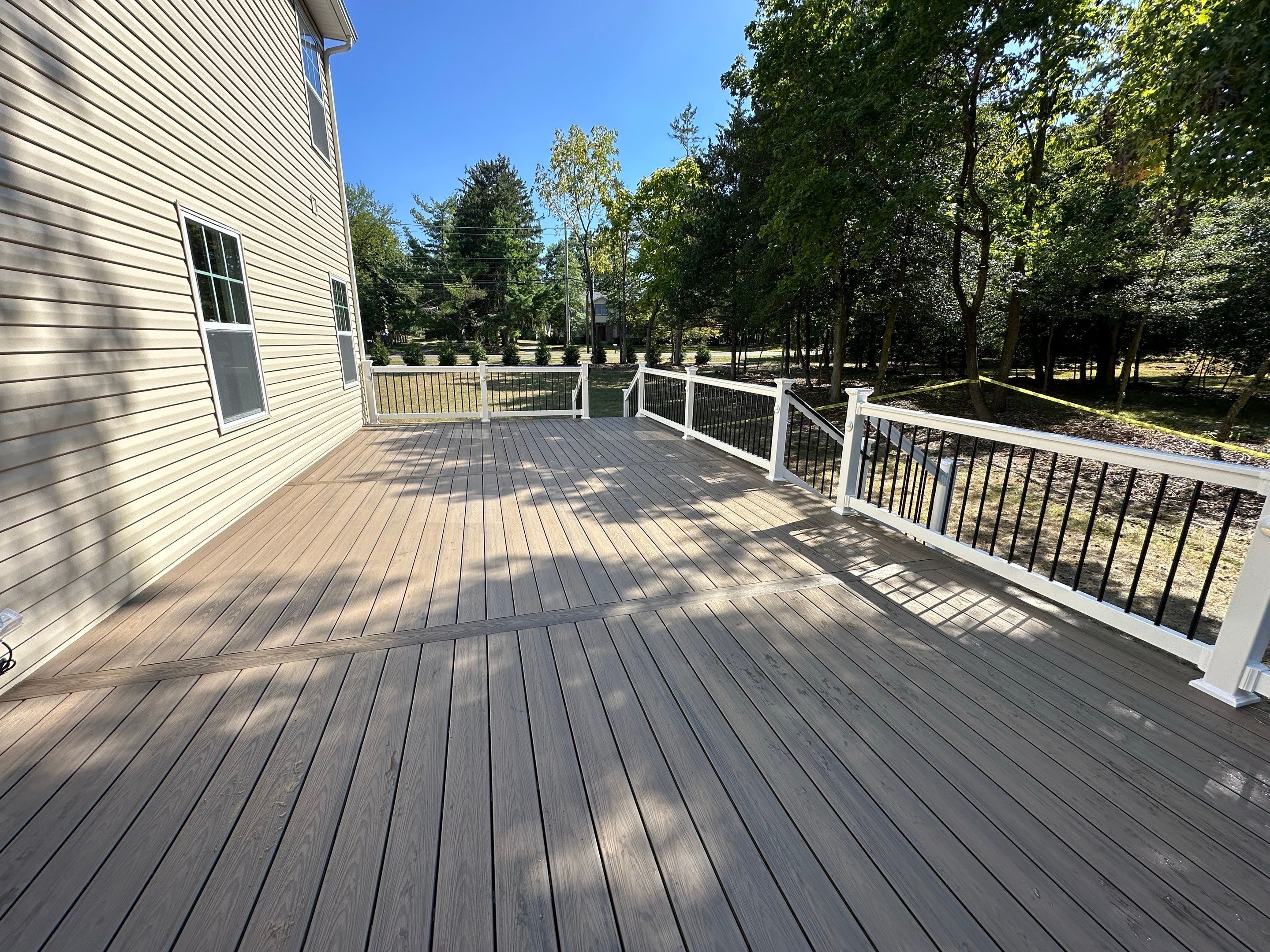 New Deck using Deckorators Venture - Color Sandbar by deck guardian
