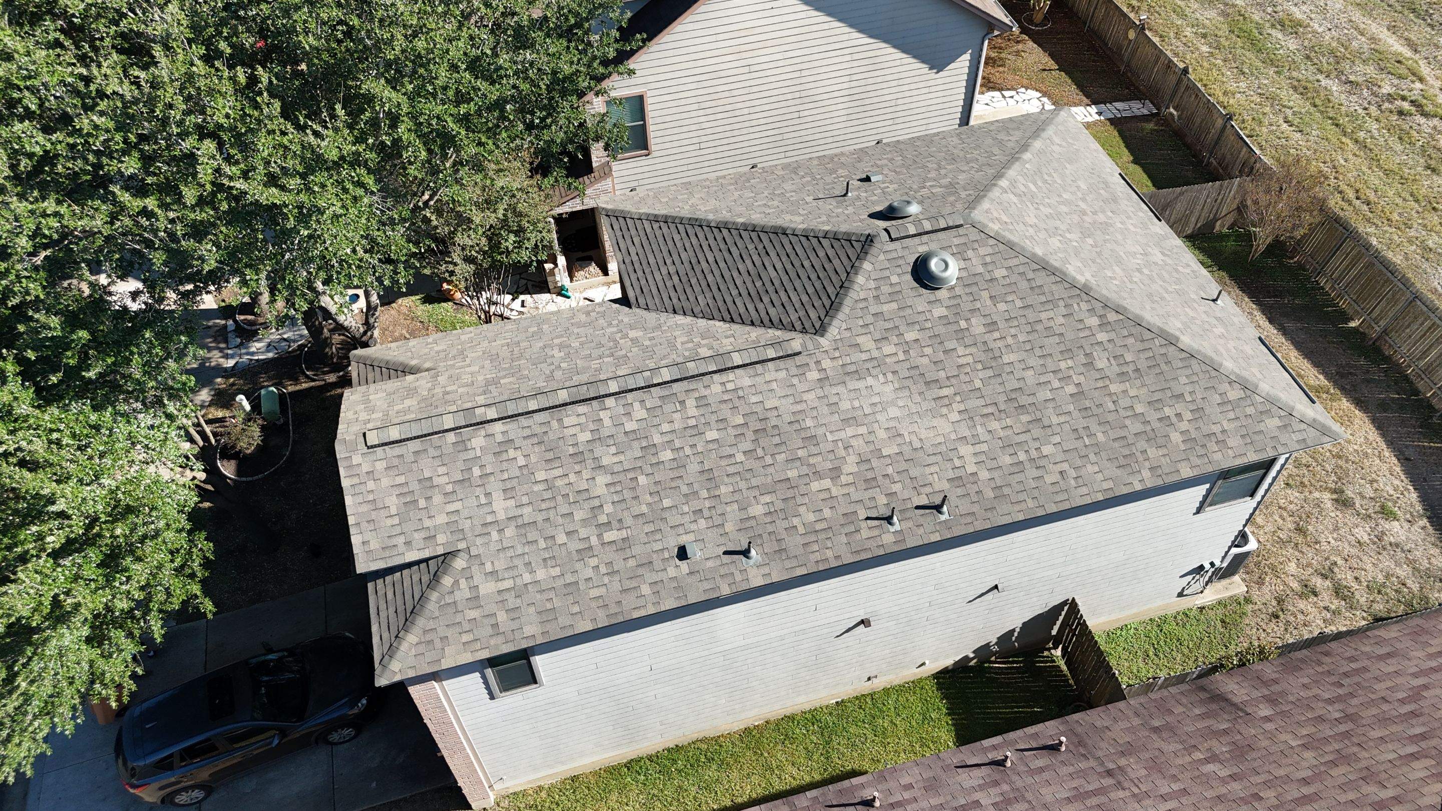 Weathered Wood - Malarkey Vista by RoofsOnly.com