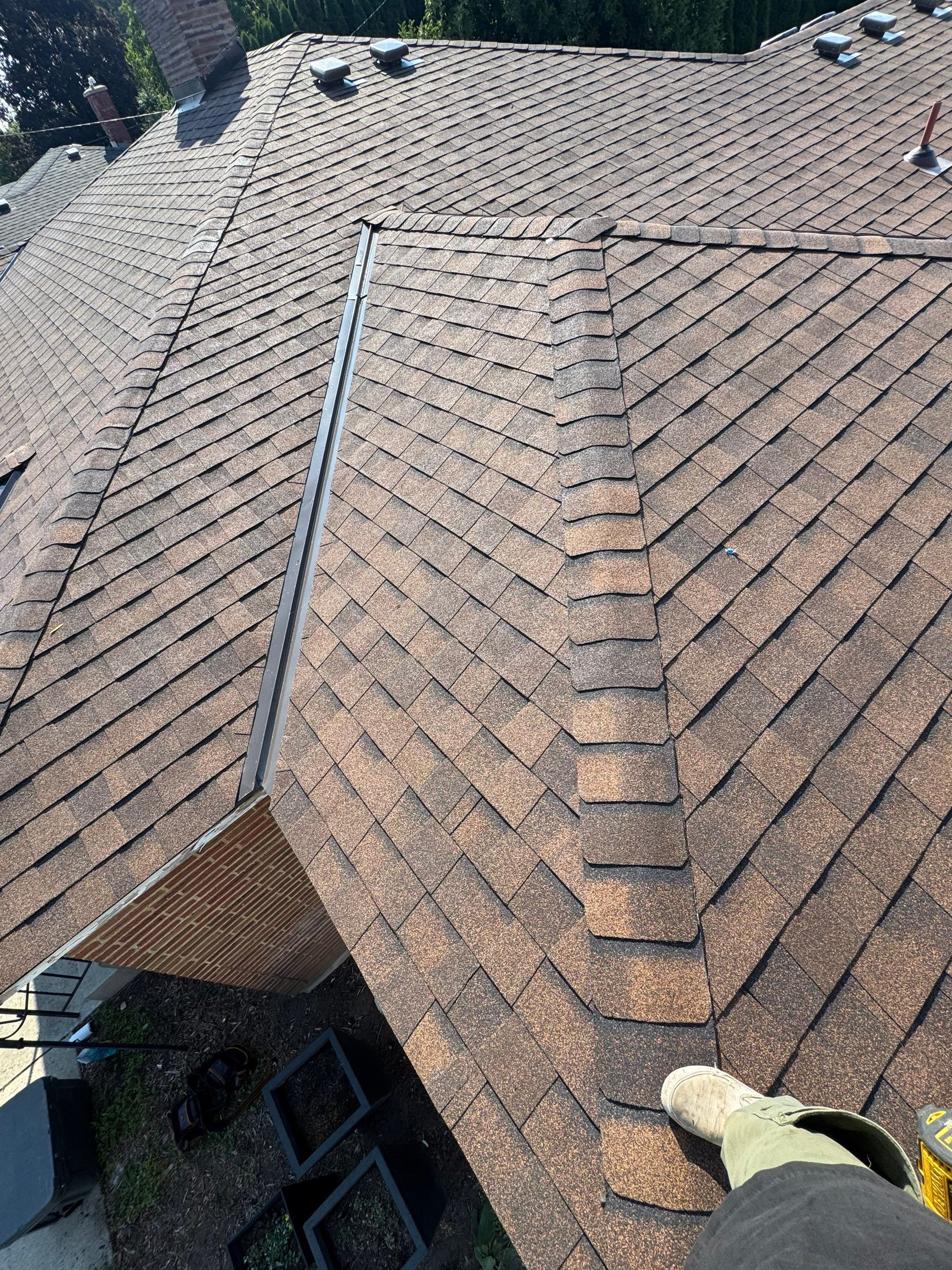 Residential Roof Replacement With CertainTeed Landmark Shingles in Spokane by Alpine Roofing