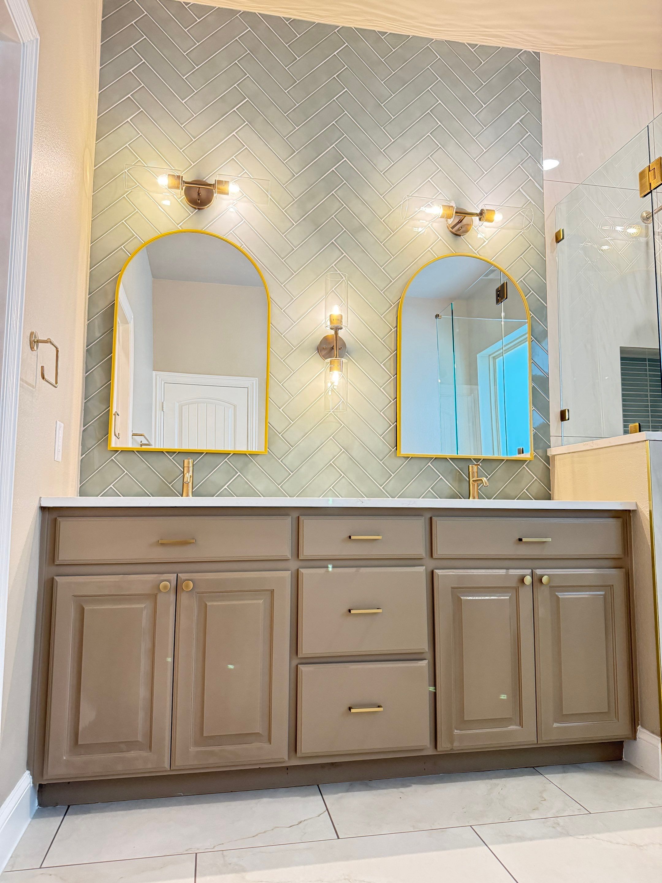 Kitchen & Primary Bath Remodel- McKinney, TX by C3 Custom Builds
