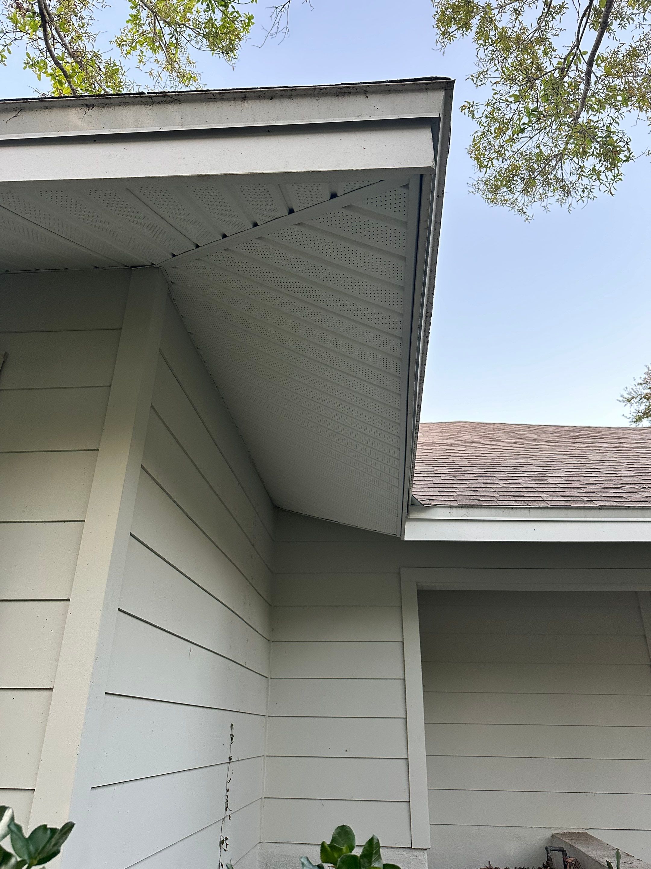 Replace All Soffit in the House in Sarasota FL by Gutter Professors