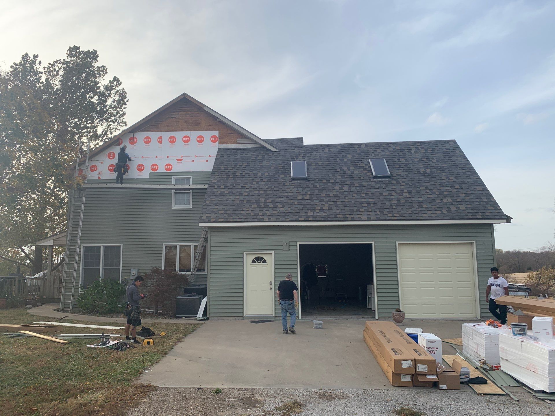 Comprehensive Residential Roof and Siding Replacement in Smithville Missouri by EEC Windows, Siding & Roofing