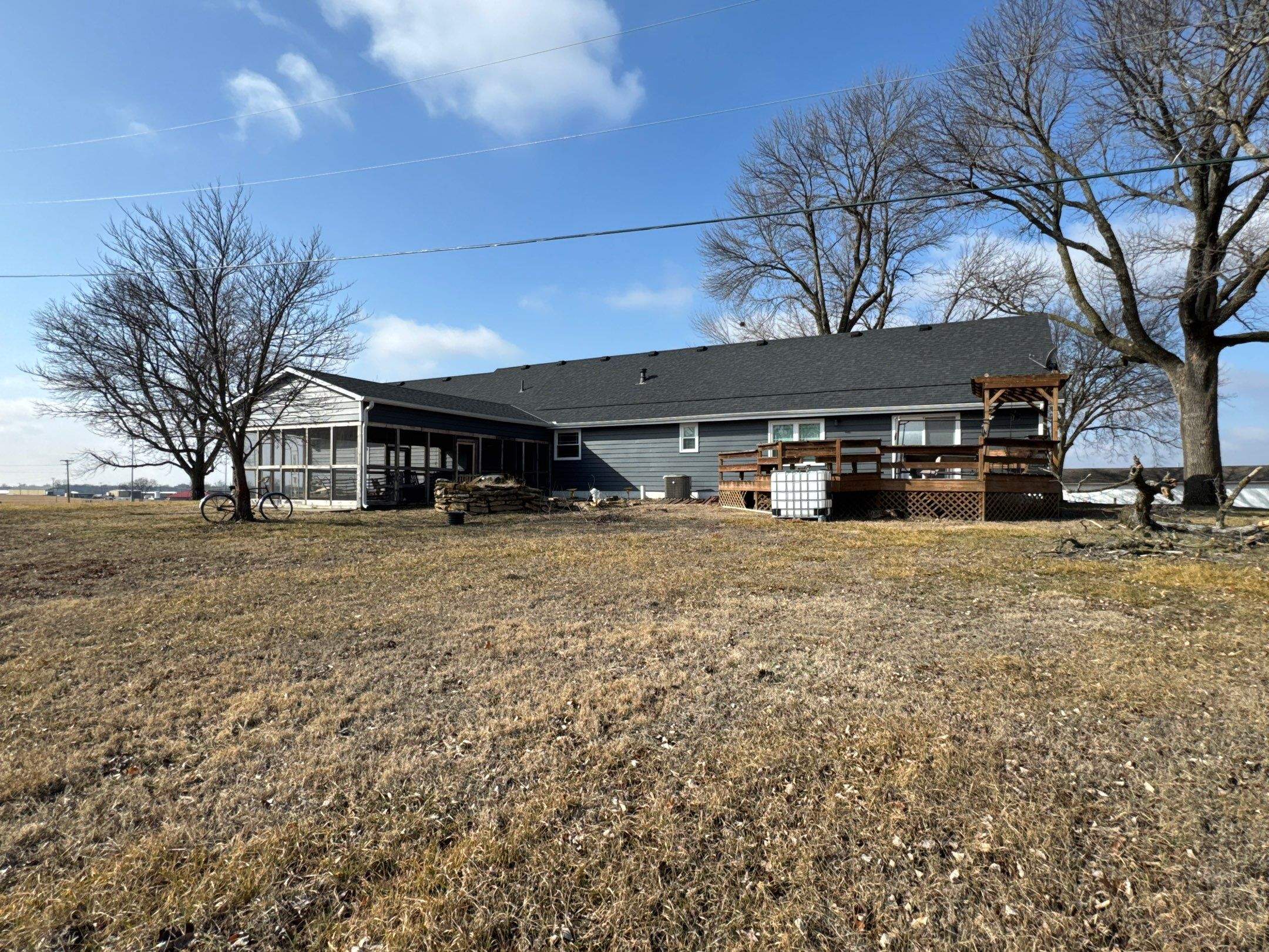 Siding Installation using Craneboard D7 by EEC Windows, Siding & Roofing