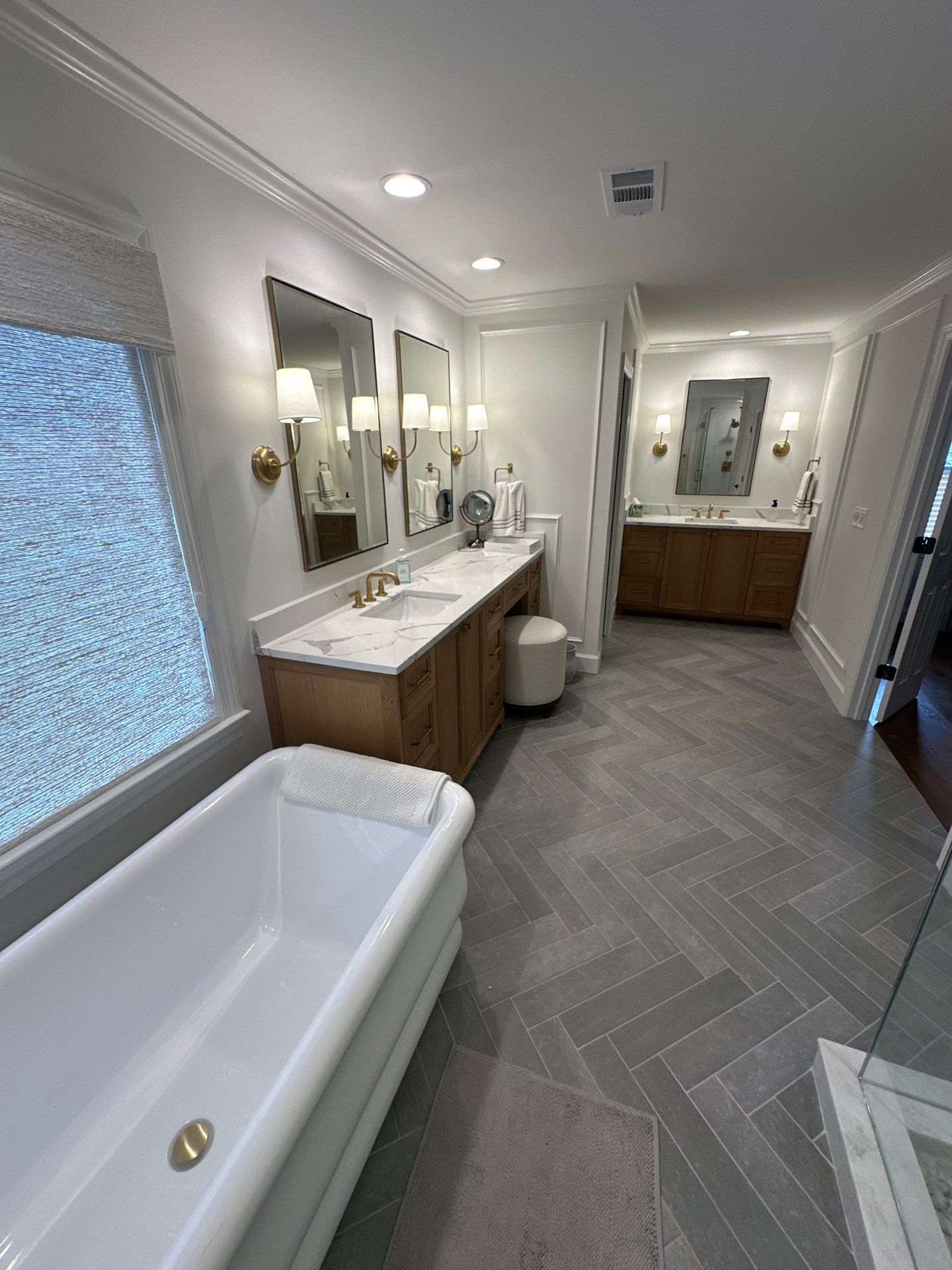 Master bathroom renovation by Prudencio