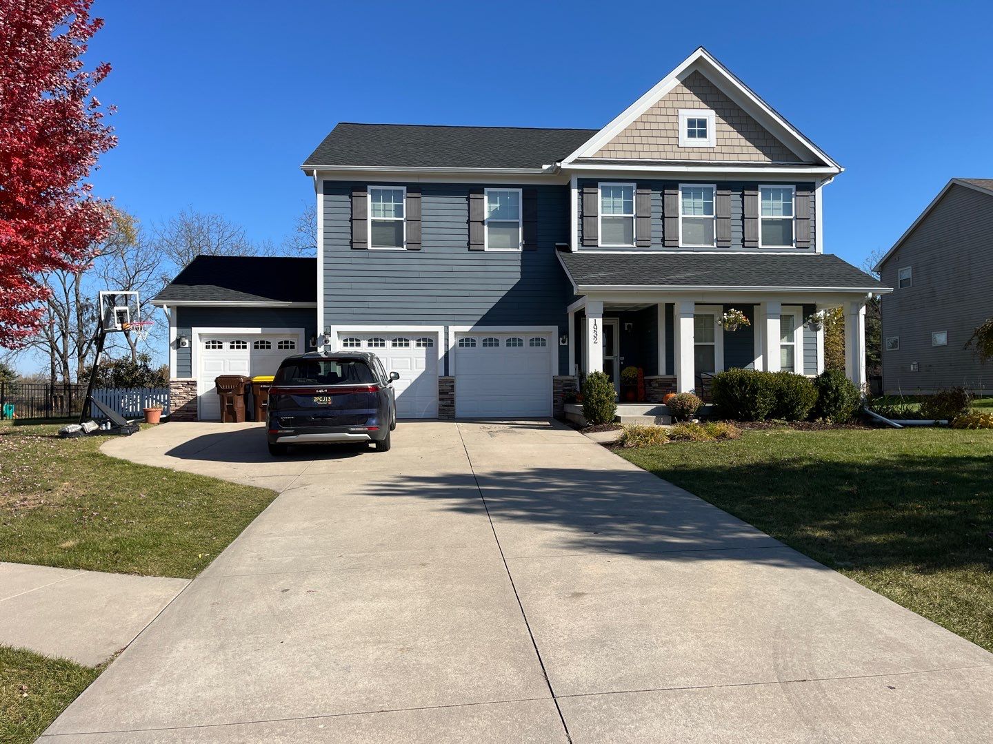 Hail Damaged - Replaced with GAF HDZ WeatheredWood by Acme Exteriors