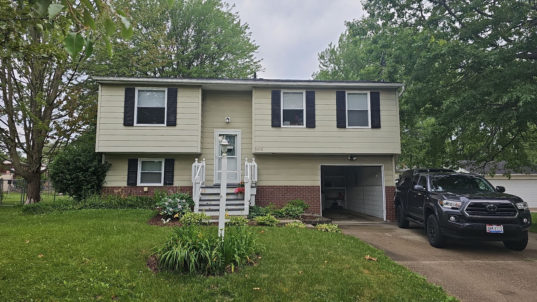 Polaris HomeView, Color: Slate Blue by Eagle Eye Roofing