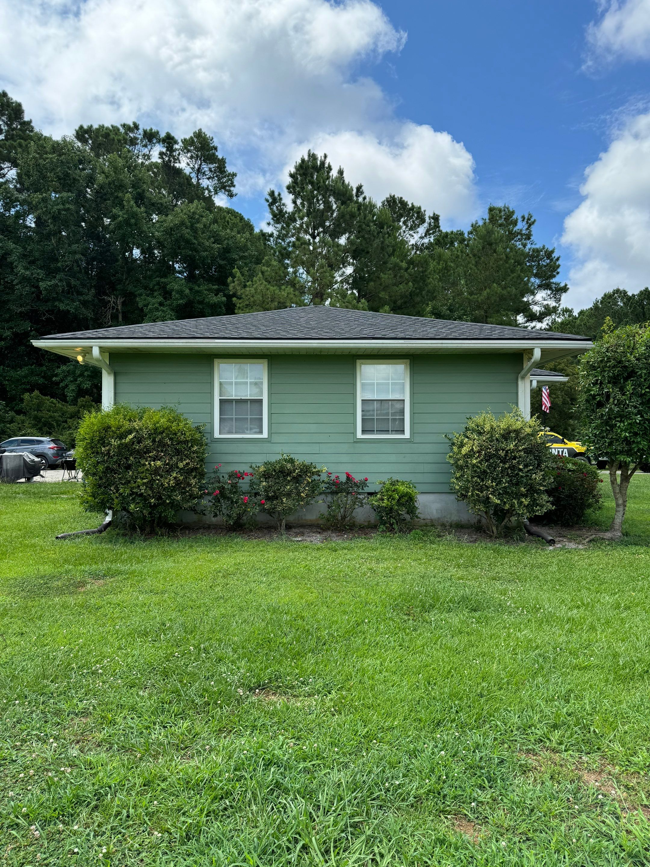 GAF HDZ - Charcoal by Linta Roofing Inc