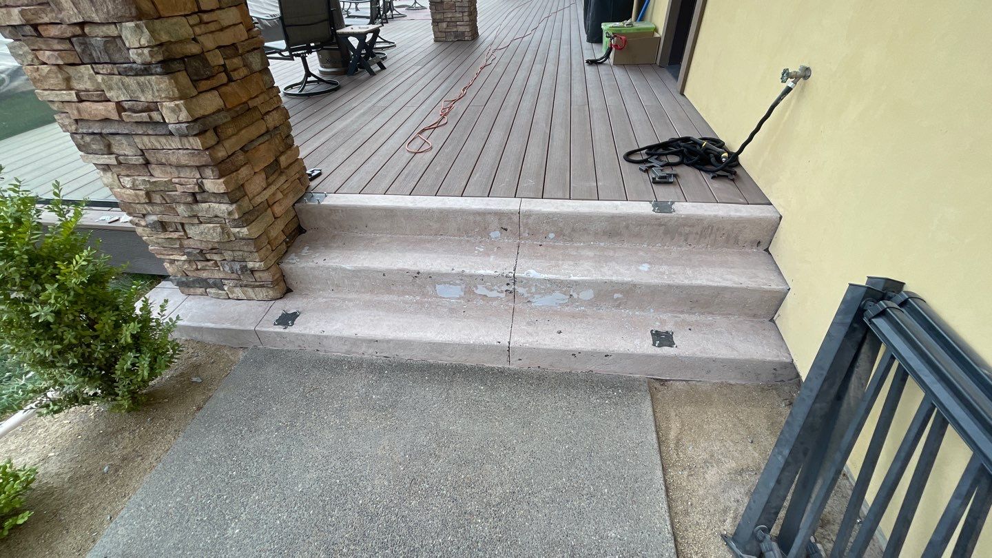 Driveway using Trail Mix 1/8" Chip by Croc Coatings, LLC